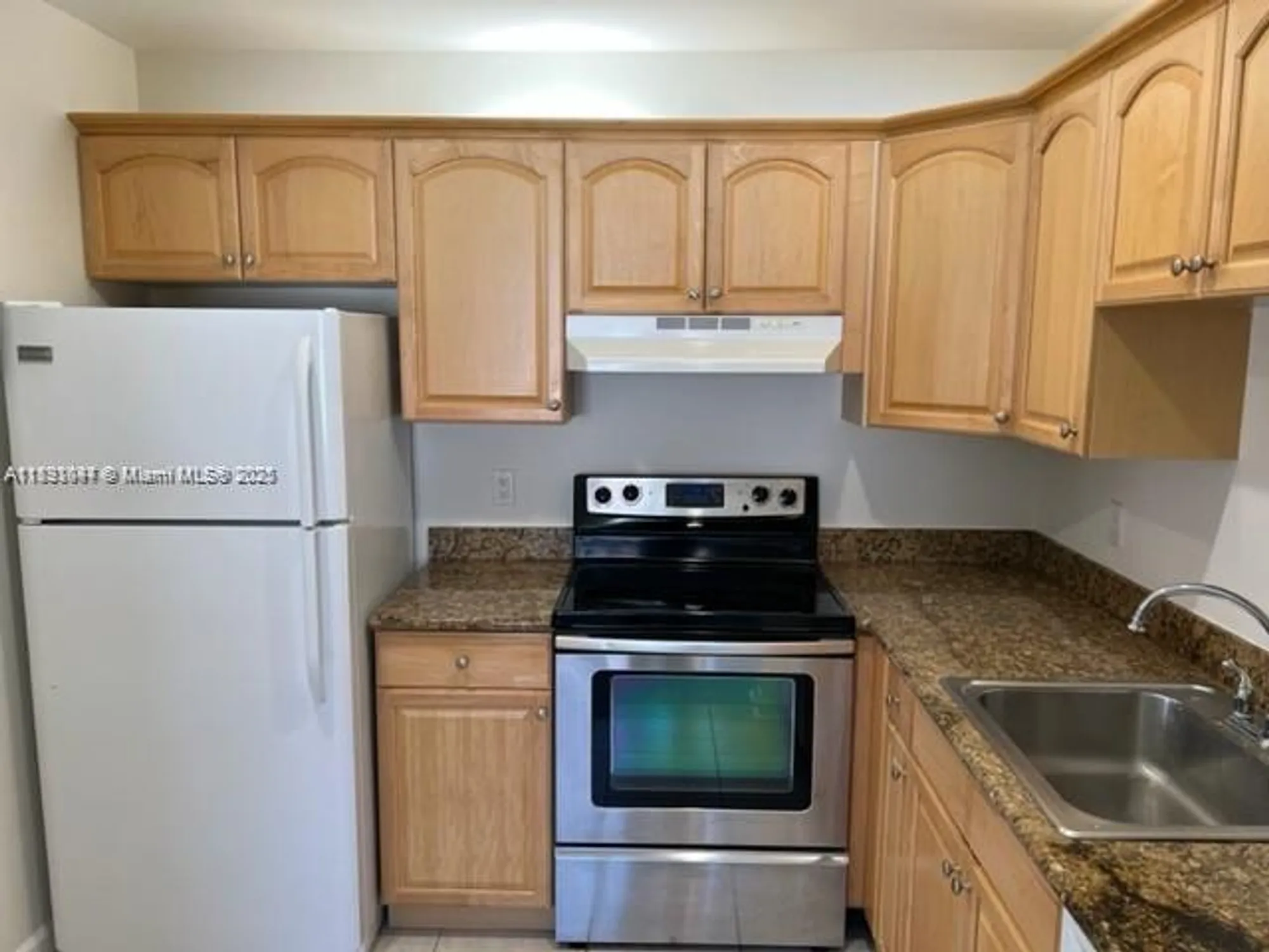 Property Slideshow image 4 of 9 | 594 saxony m # 594, Delray Beach, FL, 33446