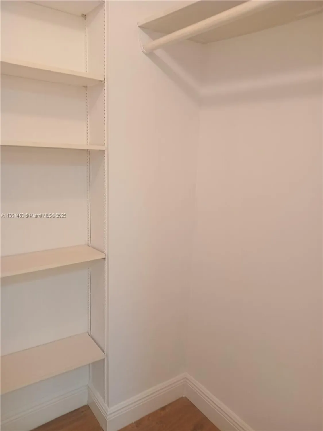 Property Slideshow image 16 of 21 | 20400 w country club dr apt 209, Aventura, FL, 33180