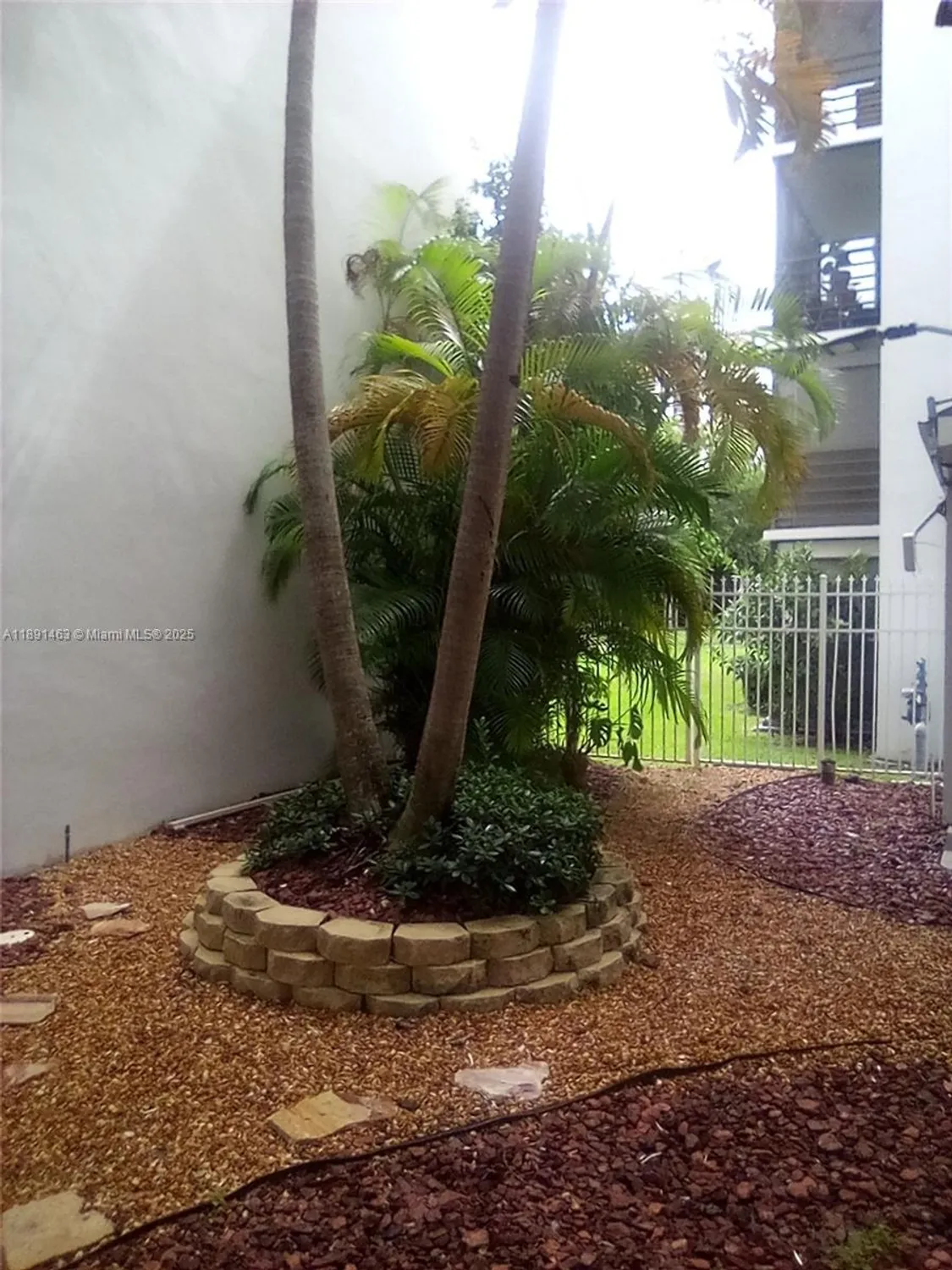 Property Slideshow image 7 of 21 | 20400 w country club dr apt 209, Aventura, FL, 33180