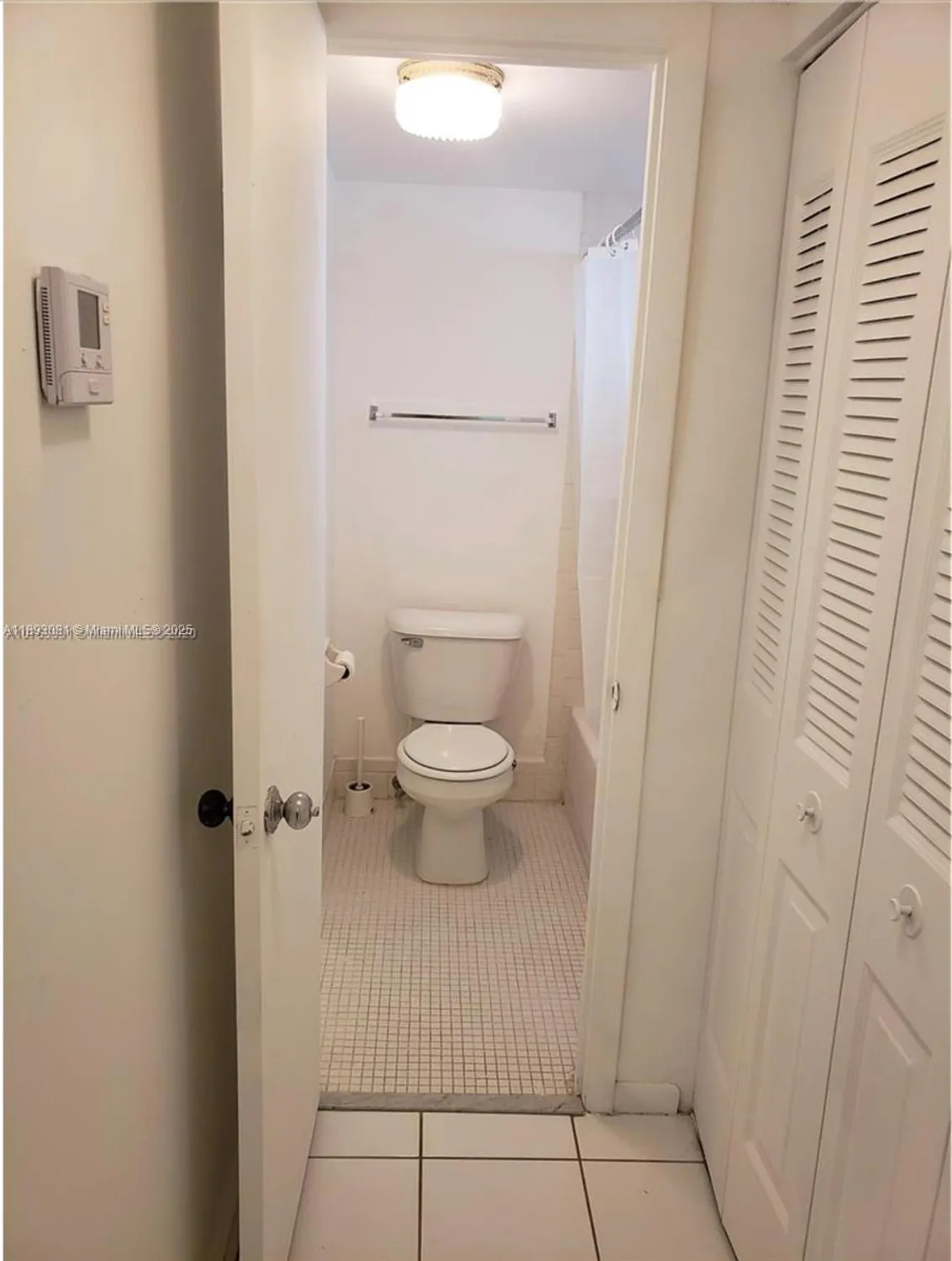 Property Slideshow image 10 of 17 | 6150 nw 62nd st 308, Tamarac, FL, 33319