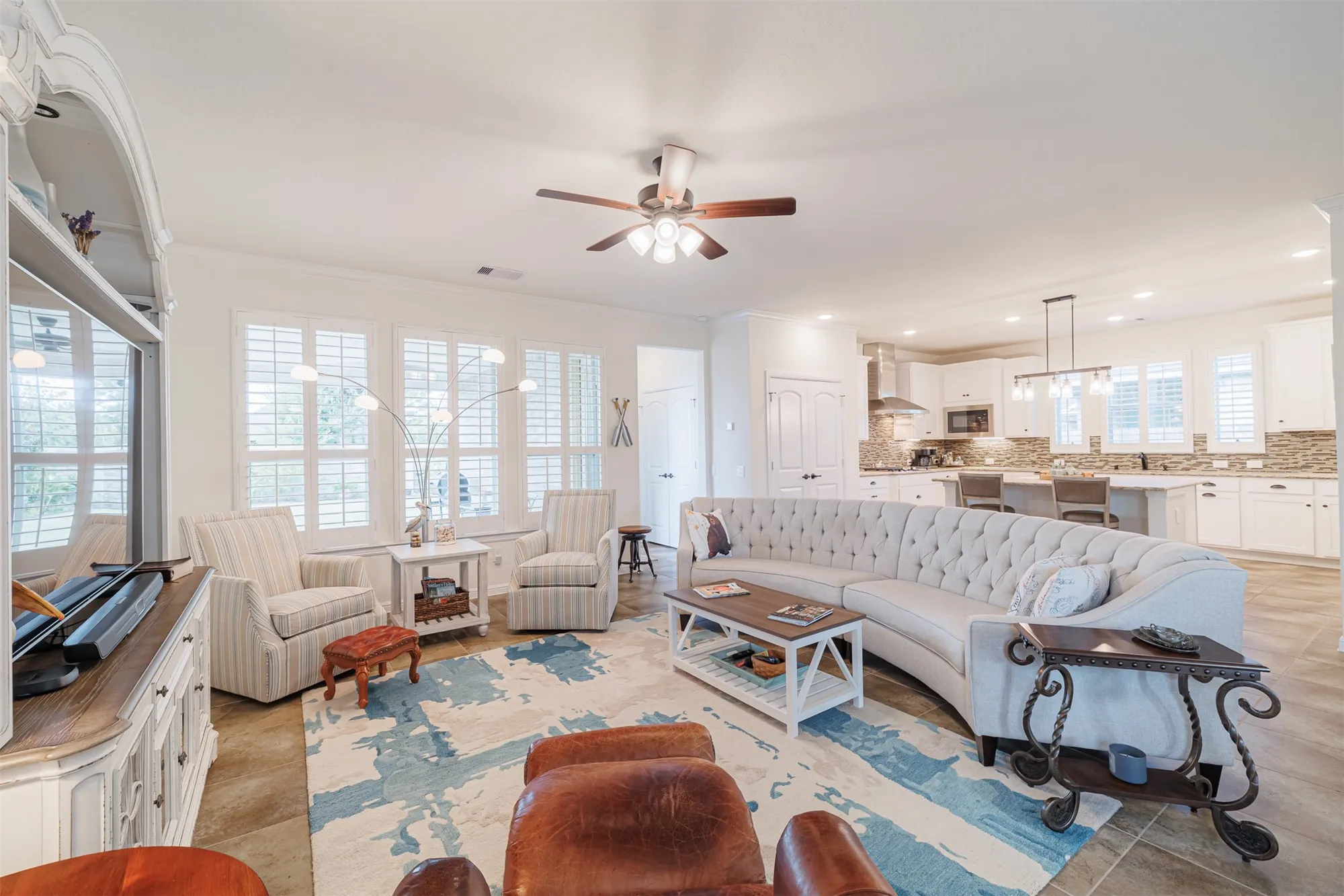 Property Slideshow image 6 of 20 | 5910 pedernales bend ln, Fulshear, TX, 77441