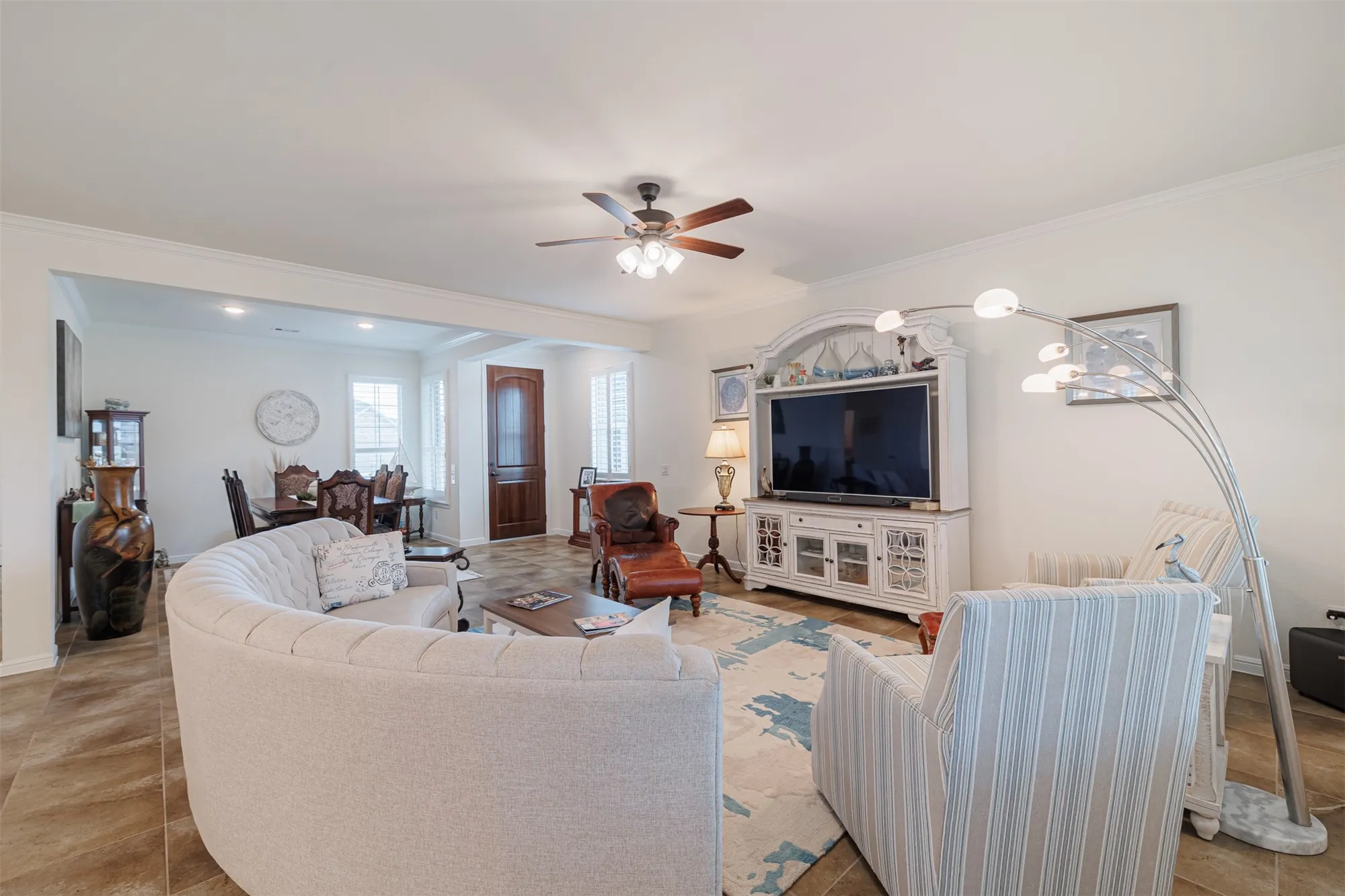 Property Slideshow image 7 of 20 | 5910 pedernales bend ln, Fulshear, TX, 77441