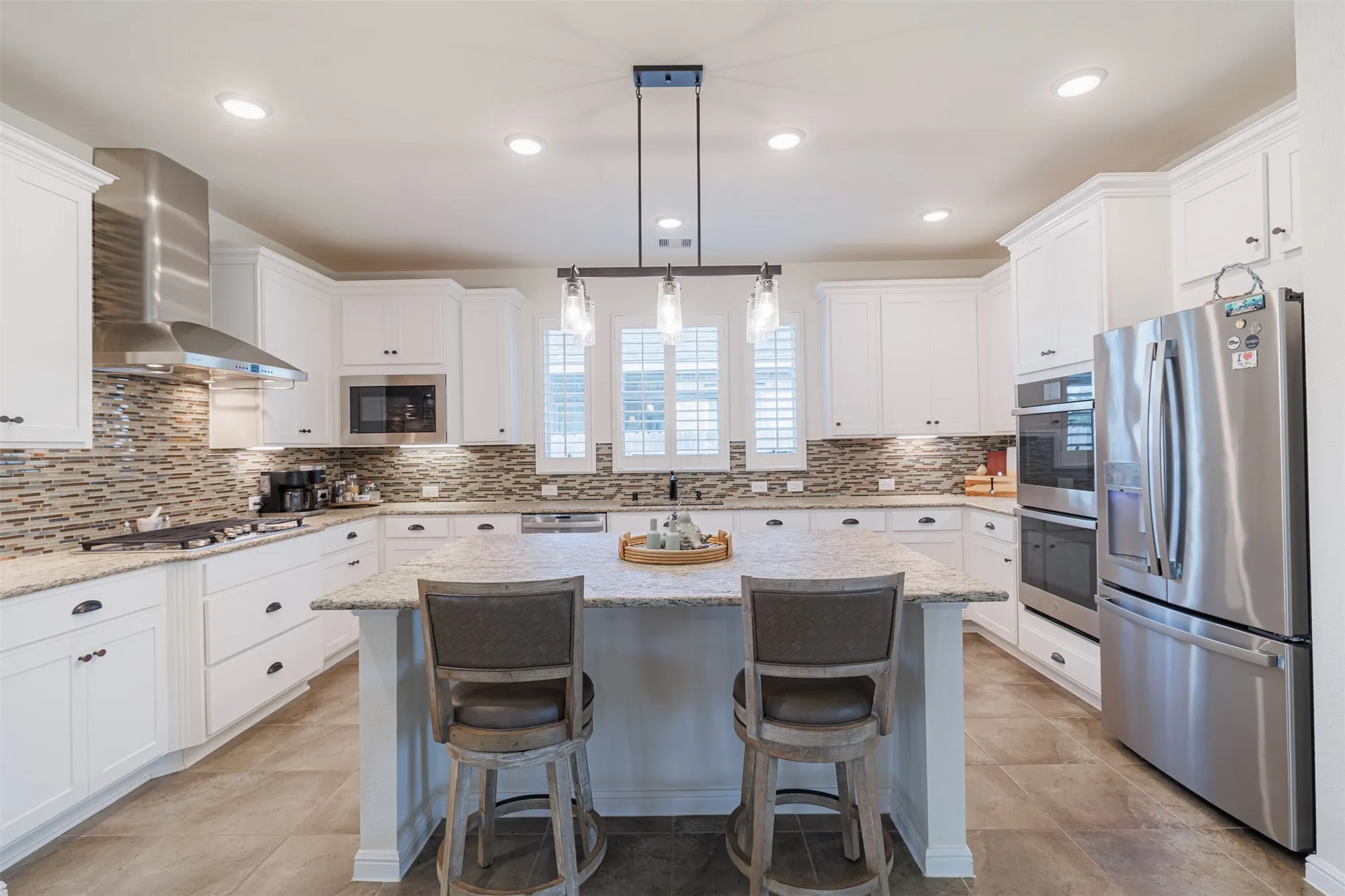 Property Slideshow image 8 of 20 | 5910 pedernales bend ln, Fulshear, TX, 77441