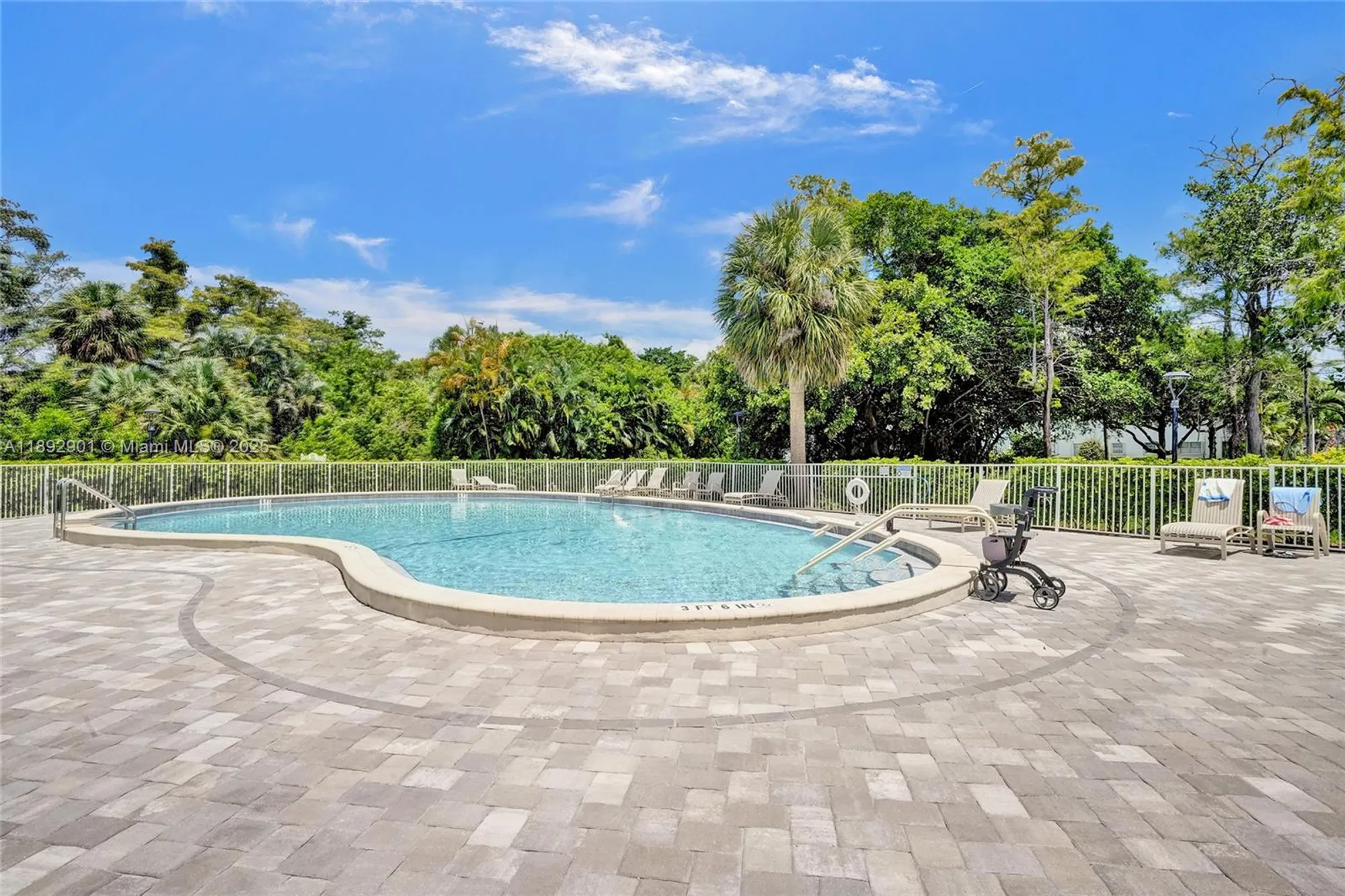 Property Slideshow image 26 of 28 | 122 oakridge i # 122, Deerfield Beach, FL, 33442