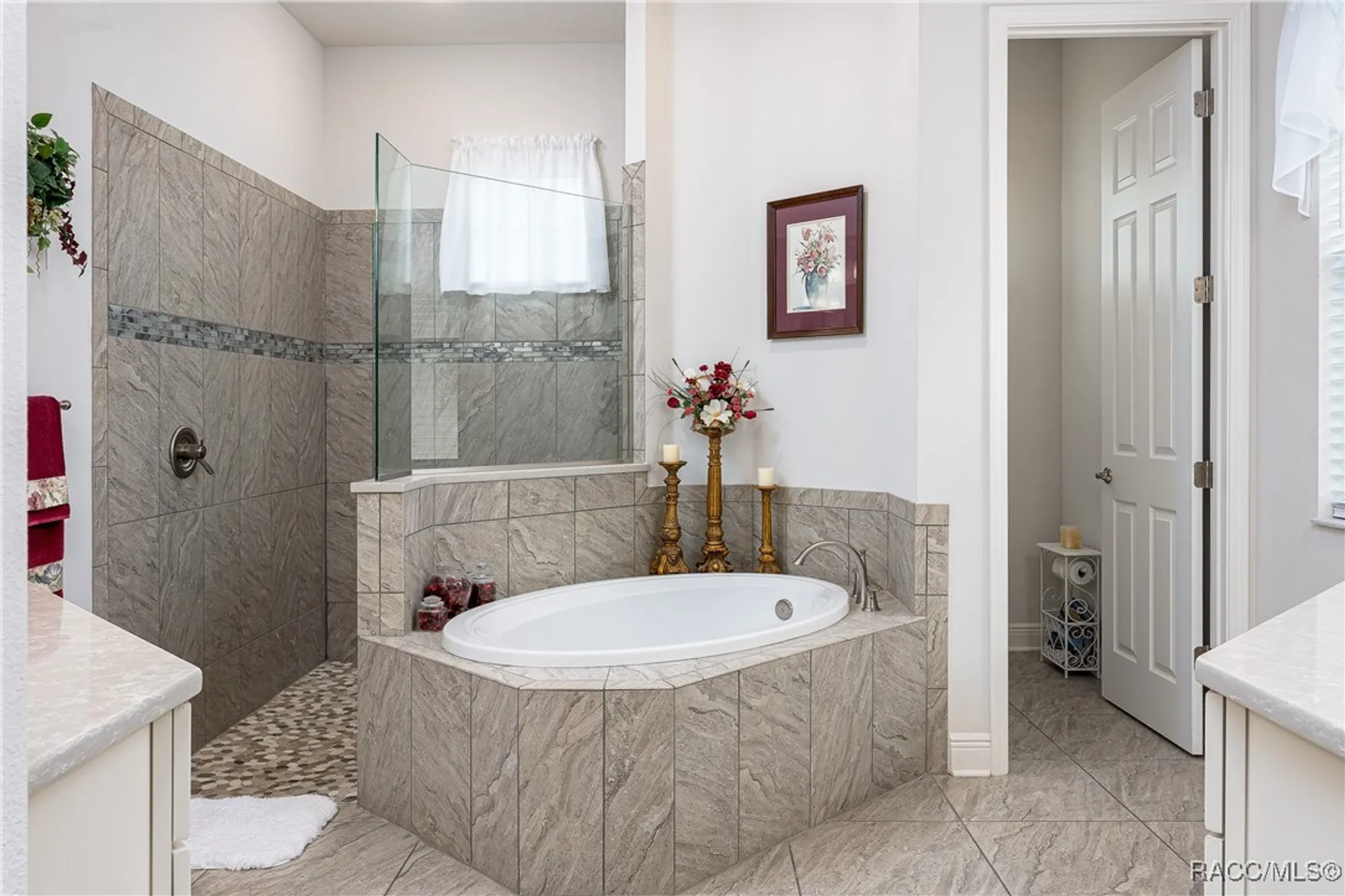 Property Slideshow image 14 of 48 | 877 n hunt club dr, Hernando, FL, 34442