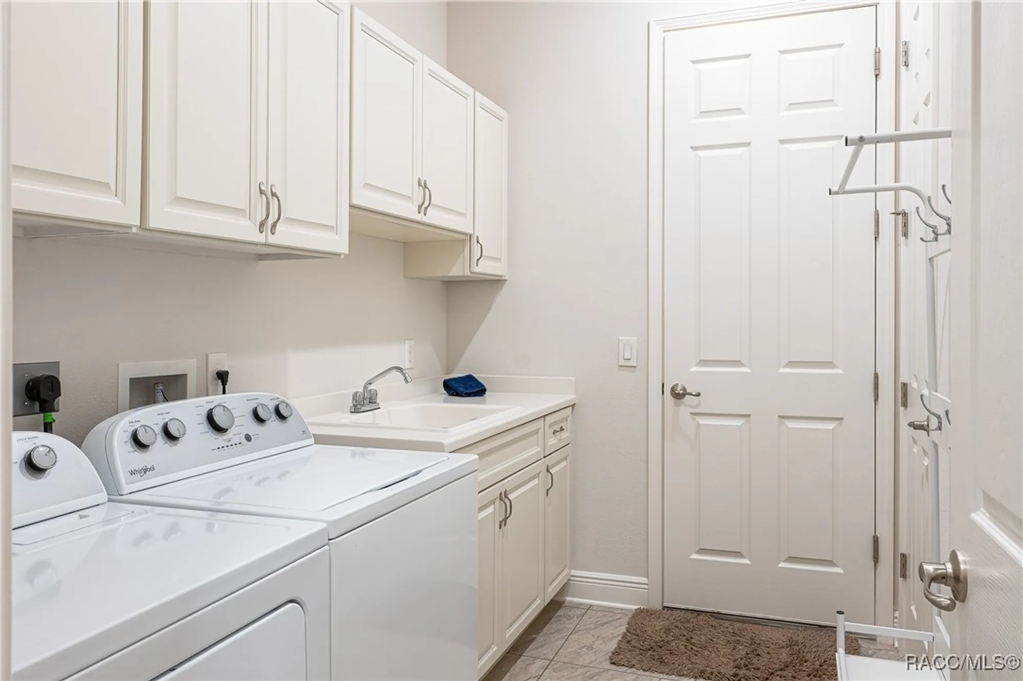 Property Slideshow image 35 of 48 | 877 n hunt club dr, Hernando, FL, 34442