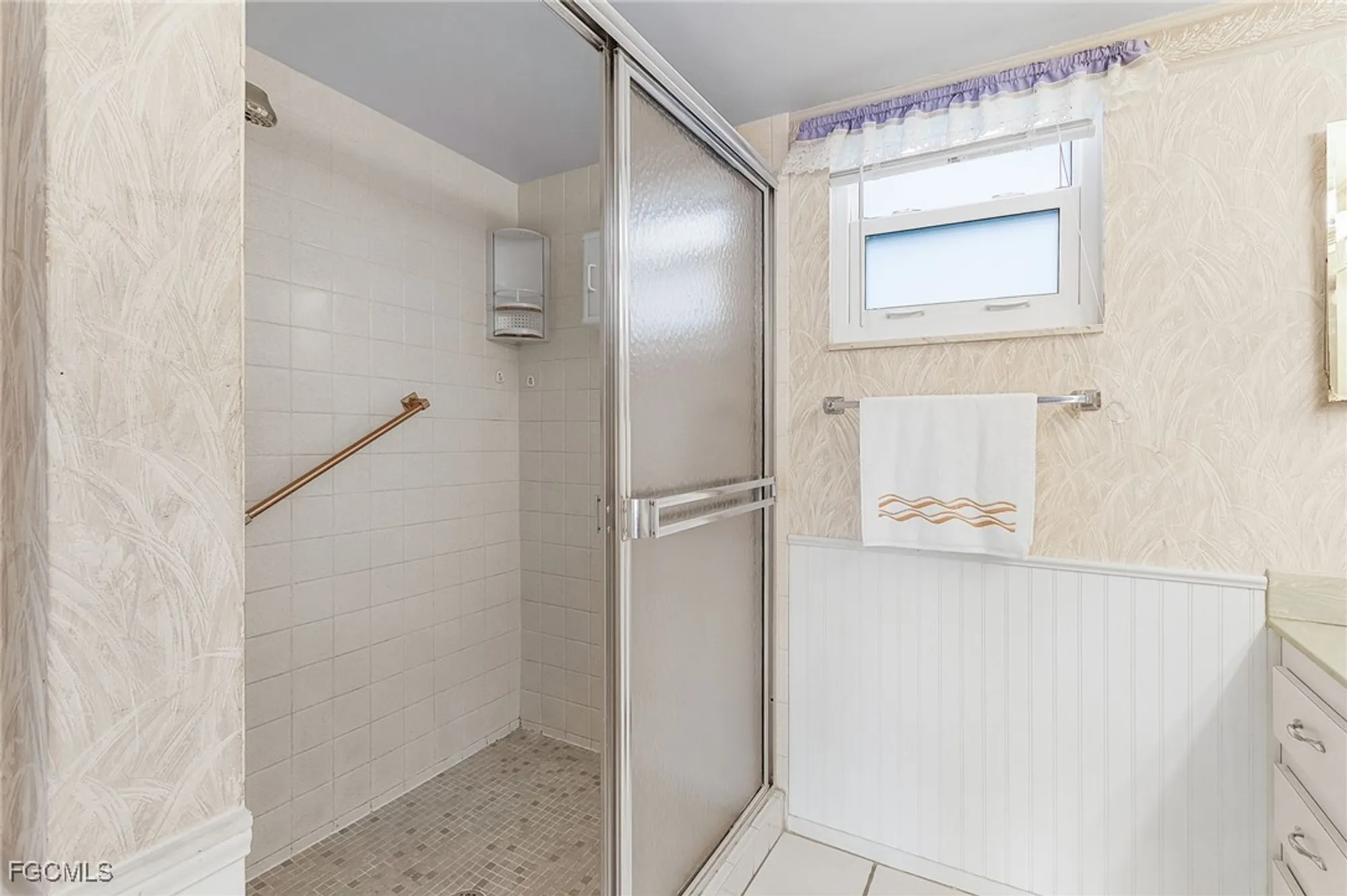 Property Slideshow image 13 of 32 | 1700 pine valley dr 211, Fort Myers, FL, 33907