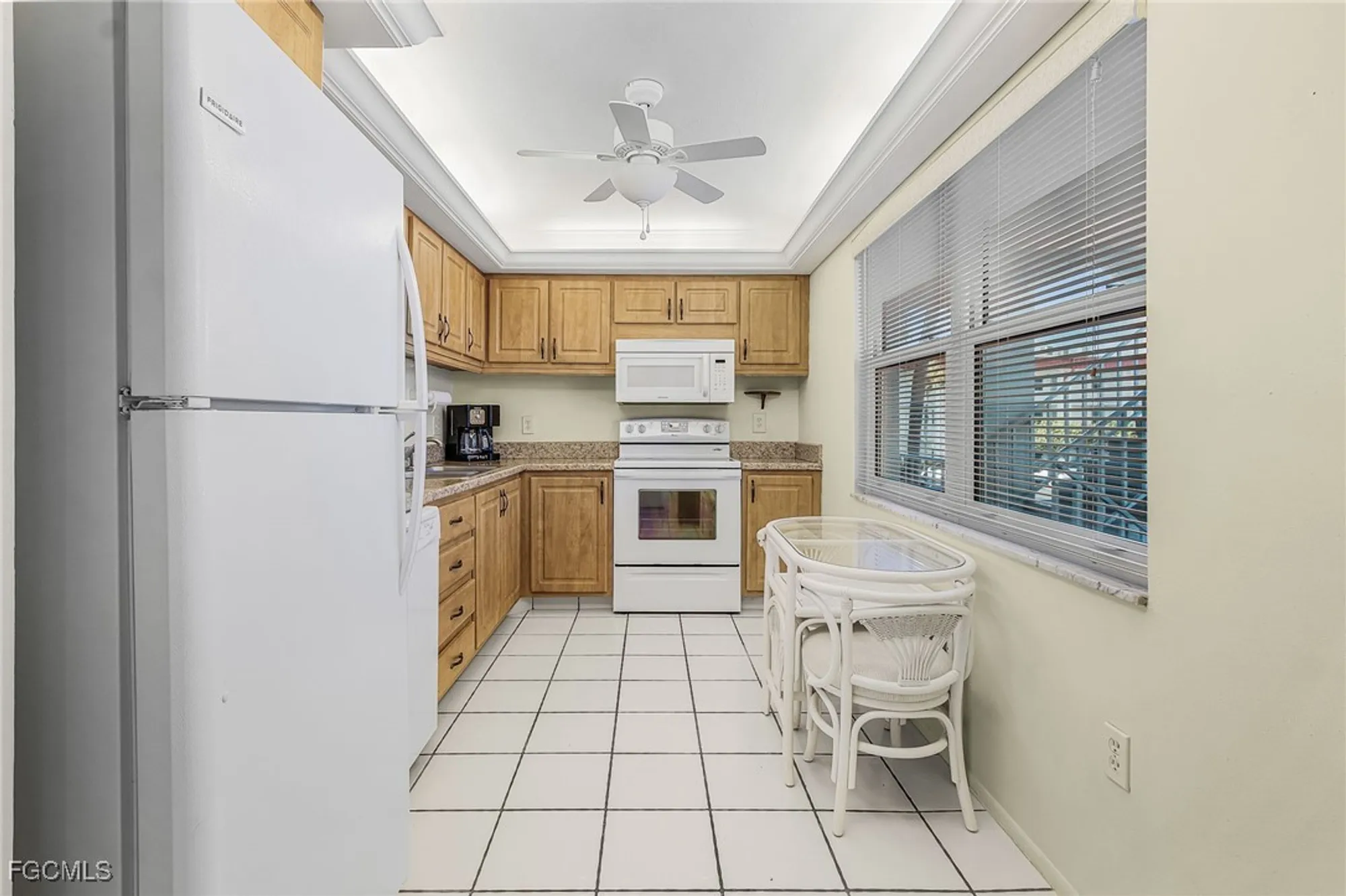 Property Slideshow image 5 of 32 | 1700 pine valley dr 211, Fort Myers, FL, 33907