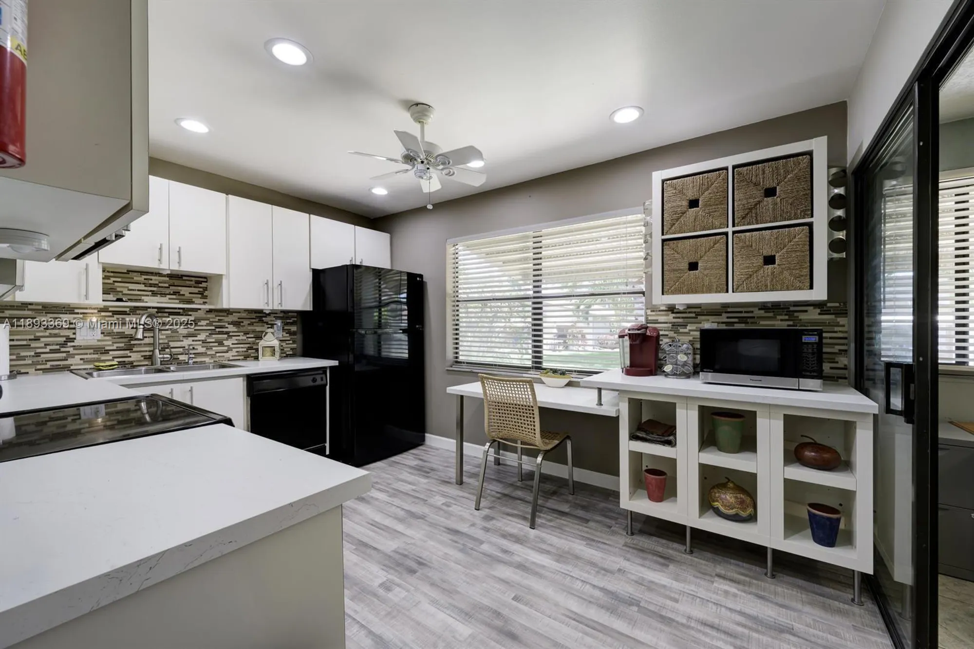 Property Slideshow image 18 of 28 | 1731 palmland dr # 1, Boynton Beach, FL, 33436