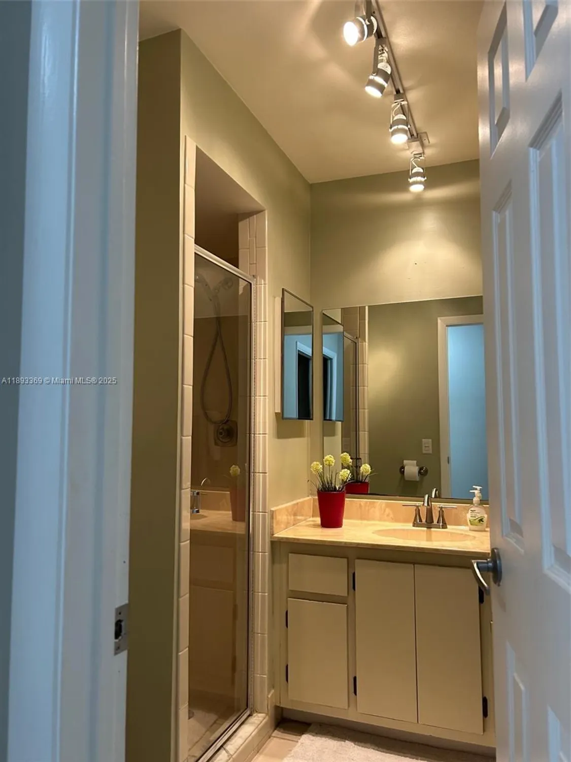 Property Slideshow image 13 of 28 | 1731 palmland dr # 1, Boynton Beach, FL, 33436