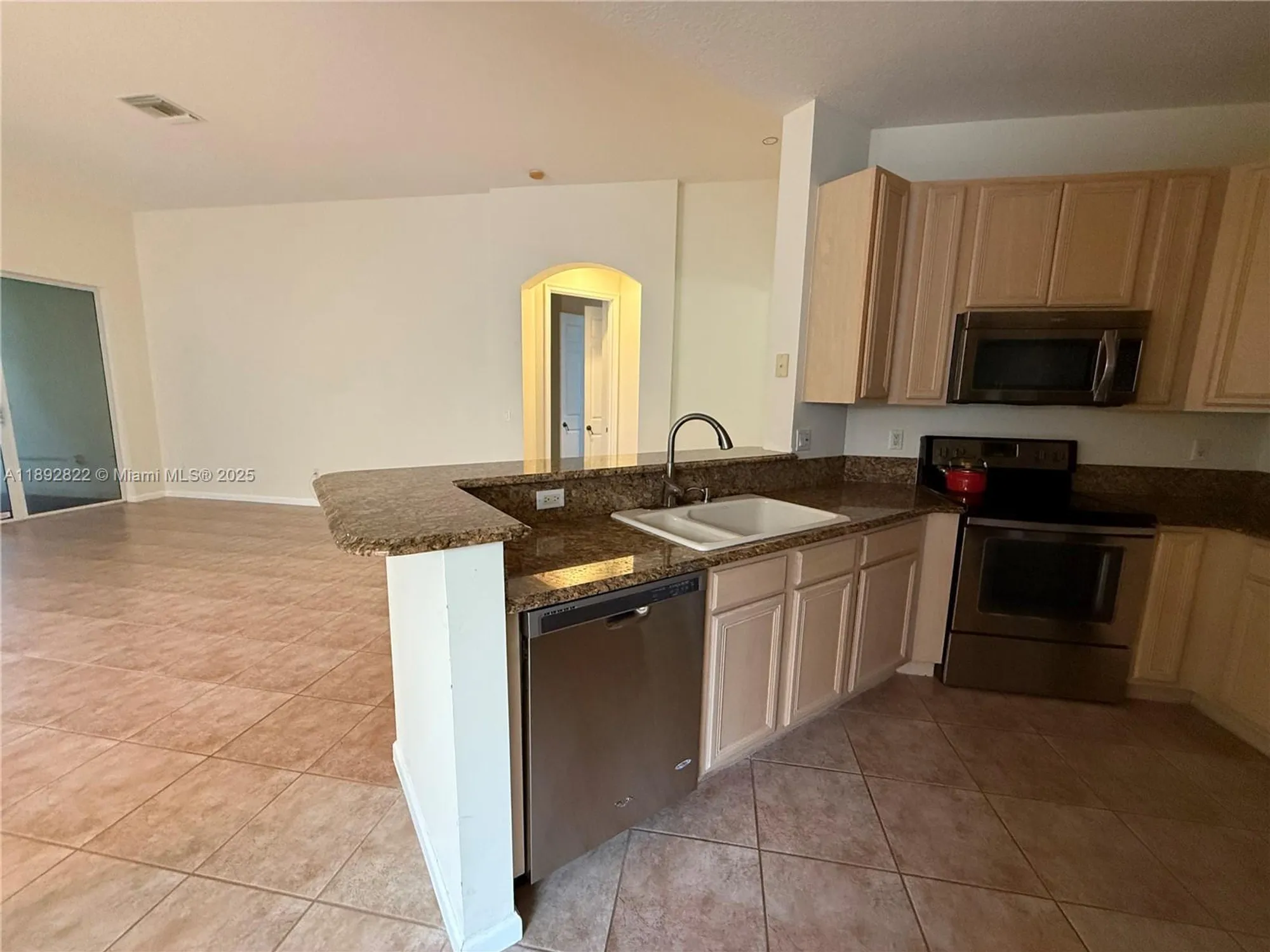 Property Slideshow image 19 of 29 | 6683 southport dr, Boynton Beach, FL, 33472