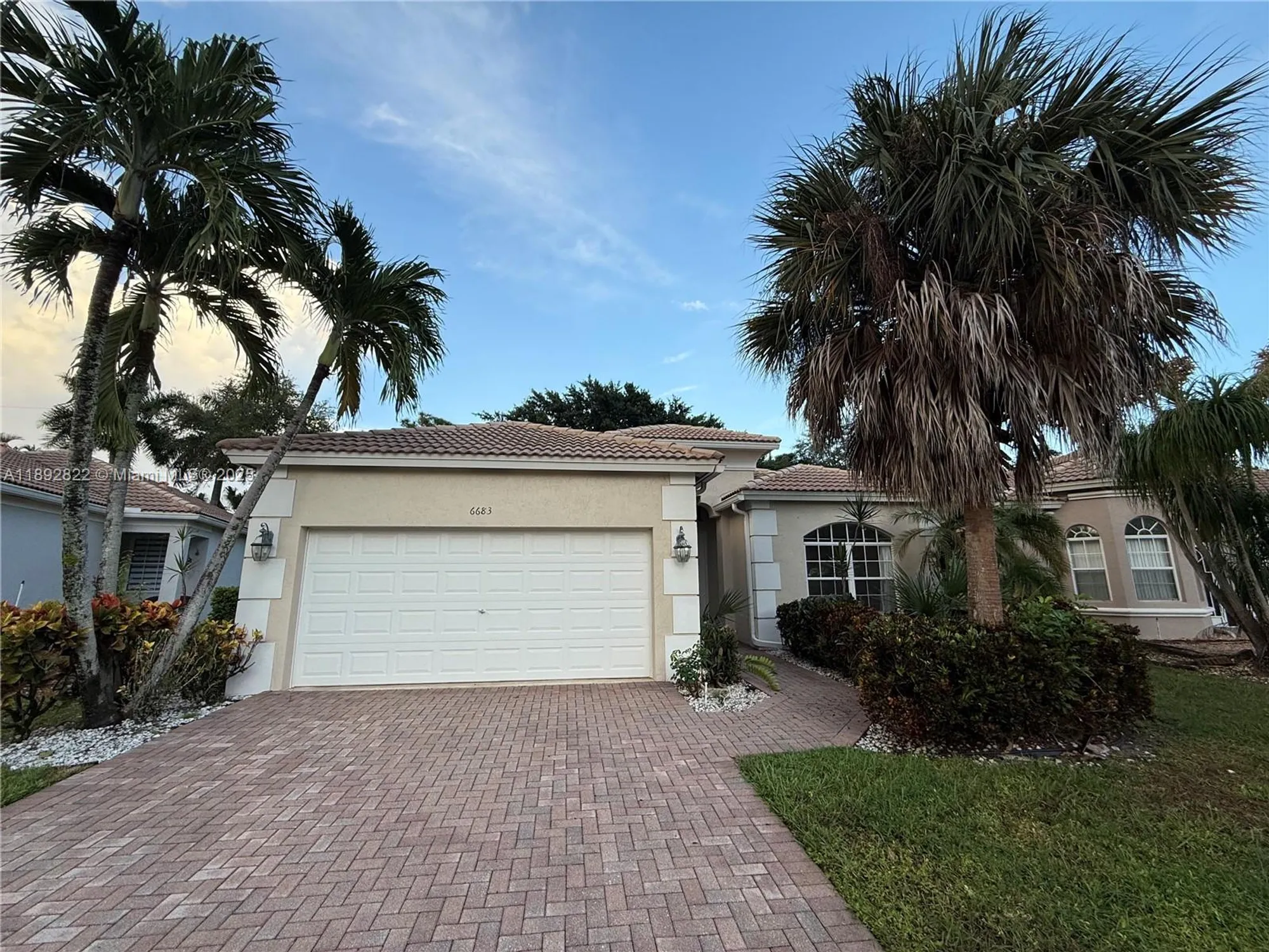 Property Slideshow image 2 of 29 | 6683 southport dr, Boynton Beach, FL, 33472