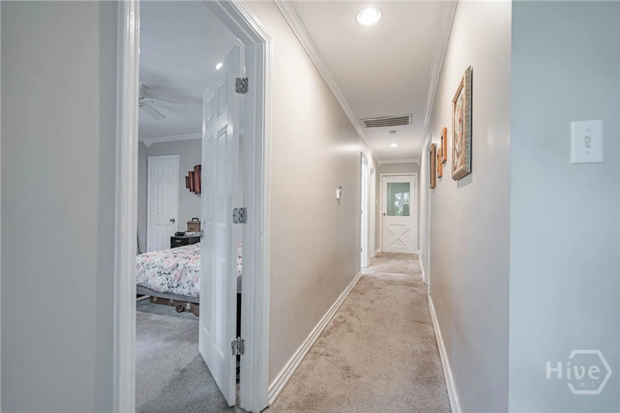 Property Slideshow image 16 of 38 | 4 tomochichi ln, Savannah, GA, 31411