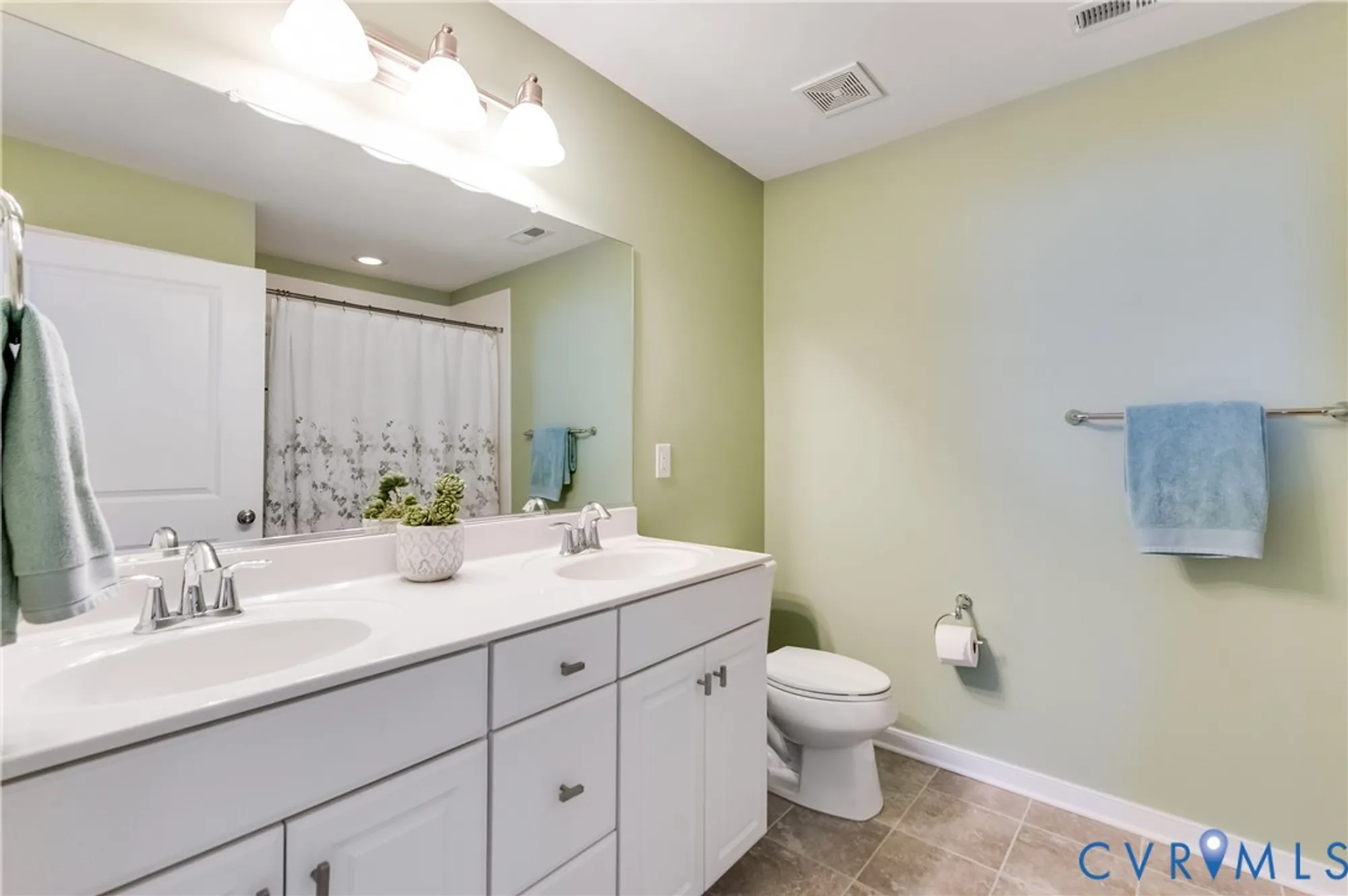 Property Slideshow image 34 of 45 | 7034 benhall cir, Glen Allen, VA, 23059
