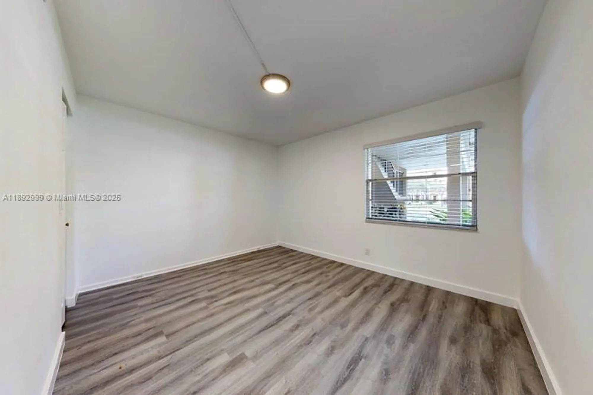 Property Slideshow image 17 of 44 | 1251 sw 125th ave 102t, Pembroke Pines, FL, 33027