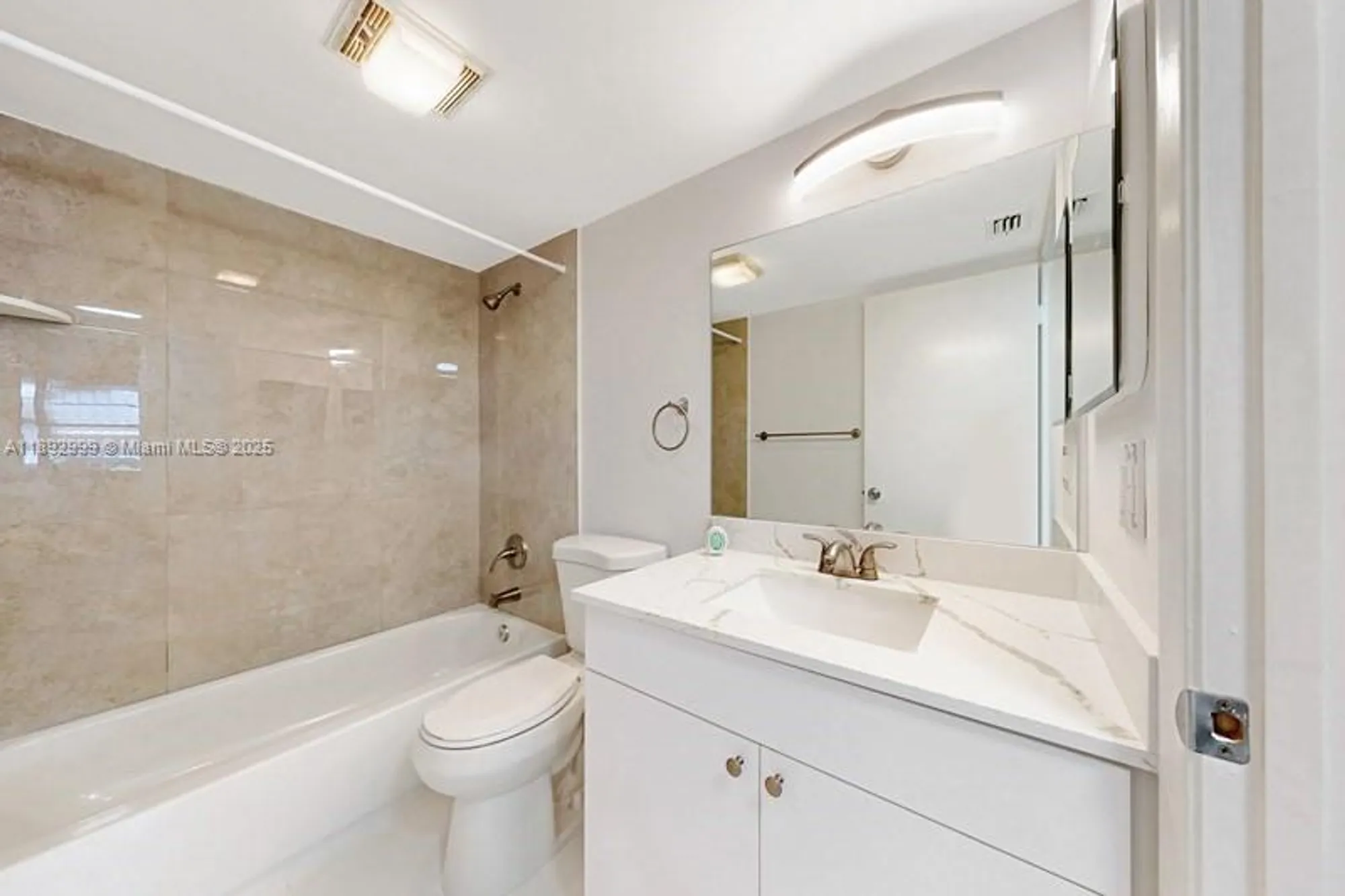 Property Slideshow image 19 of 44 | 1251 sw 125th ave 102t, Pembroke Pines, FL, 33027