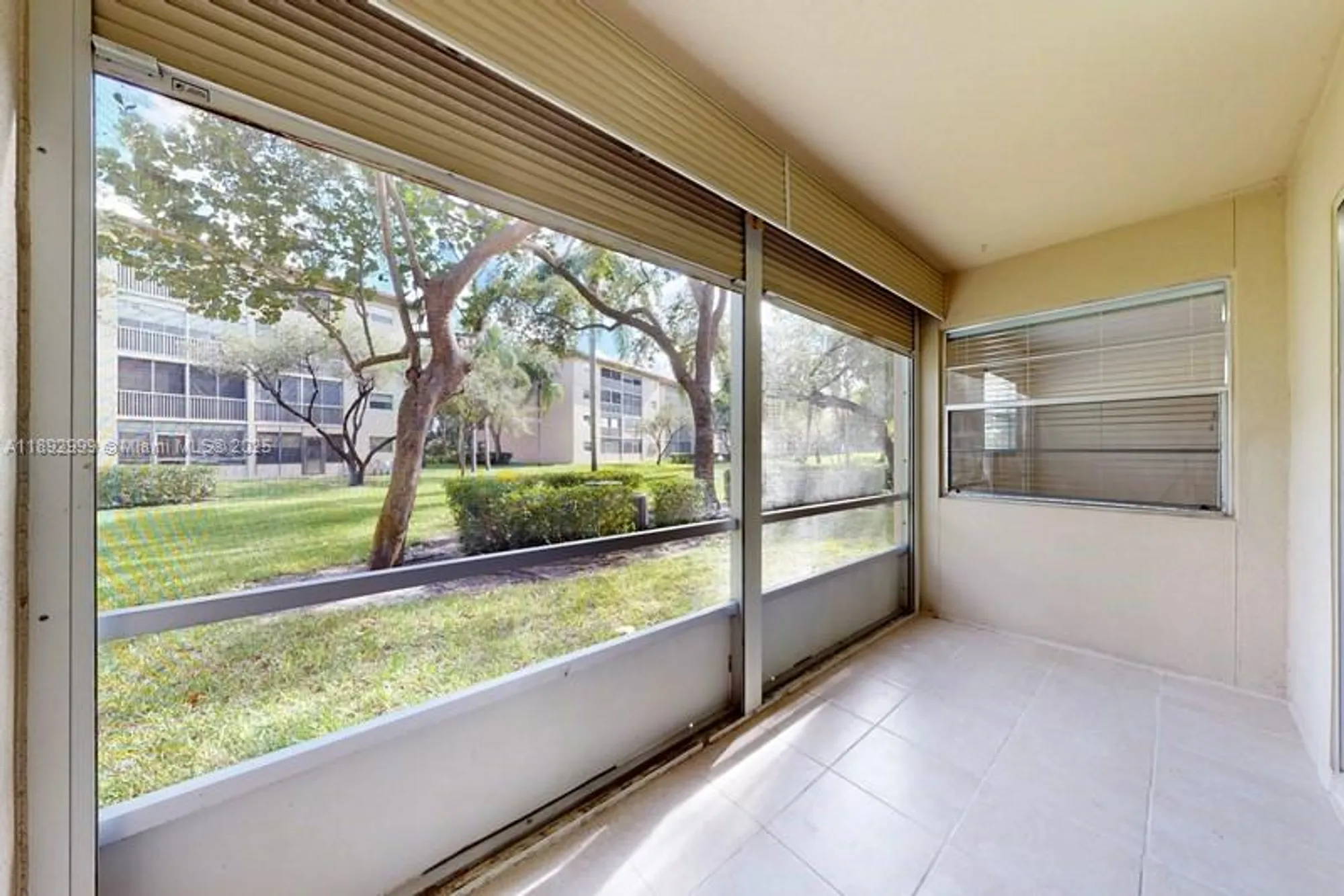 Property Slideshow image 22 of 44 | 1251 sw 125th ave 102t, Pembroke Pines, FL, 33027