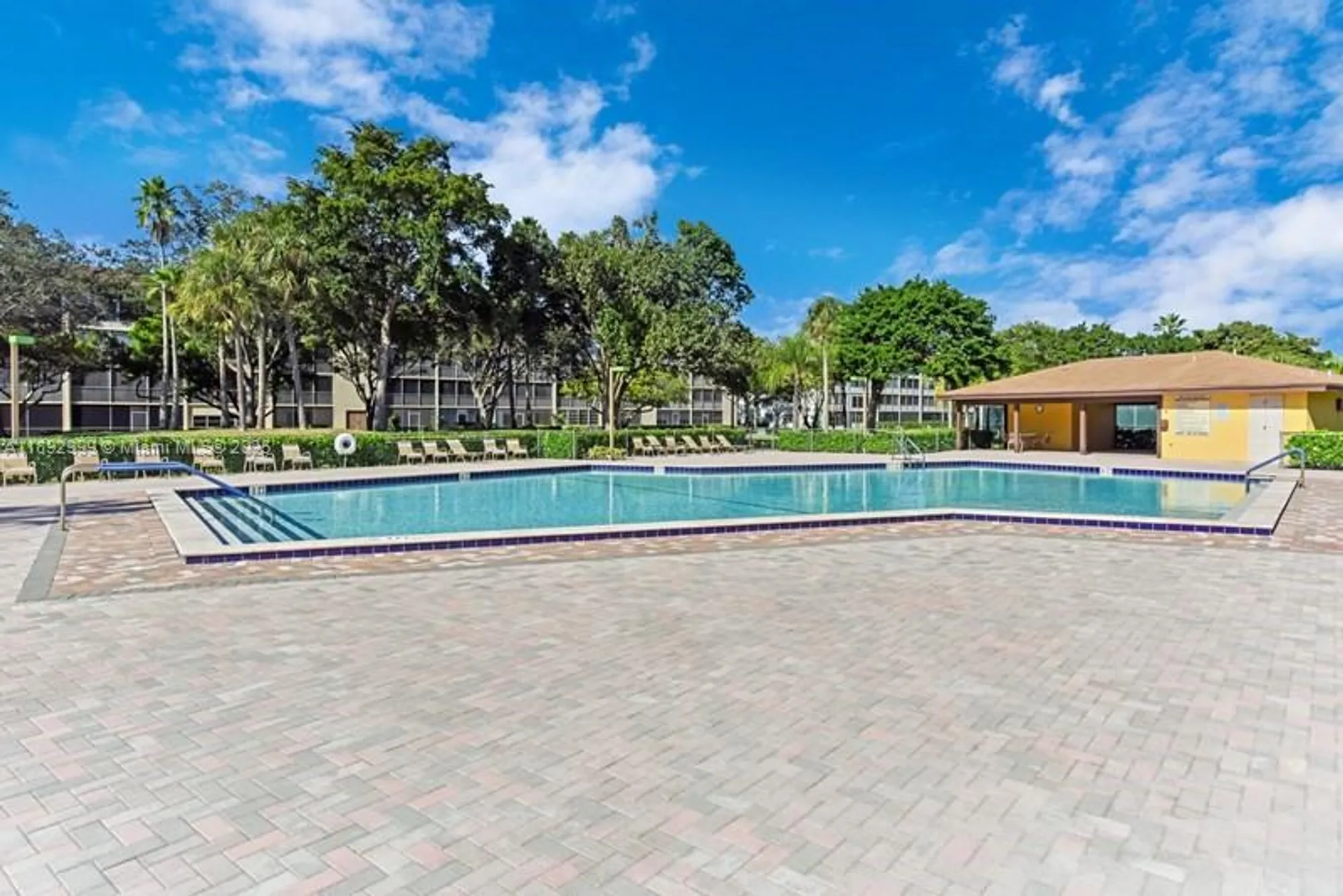 Property Slideshow image 33 of 44 | 1251 sw 125th ave 102t, Pembroke Pines, FL, 33027
