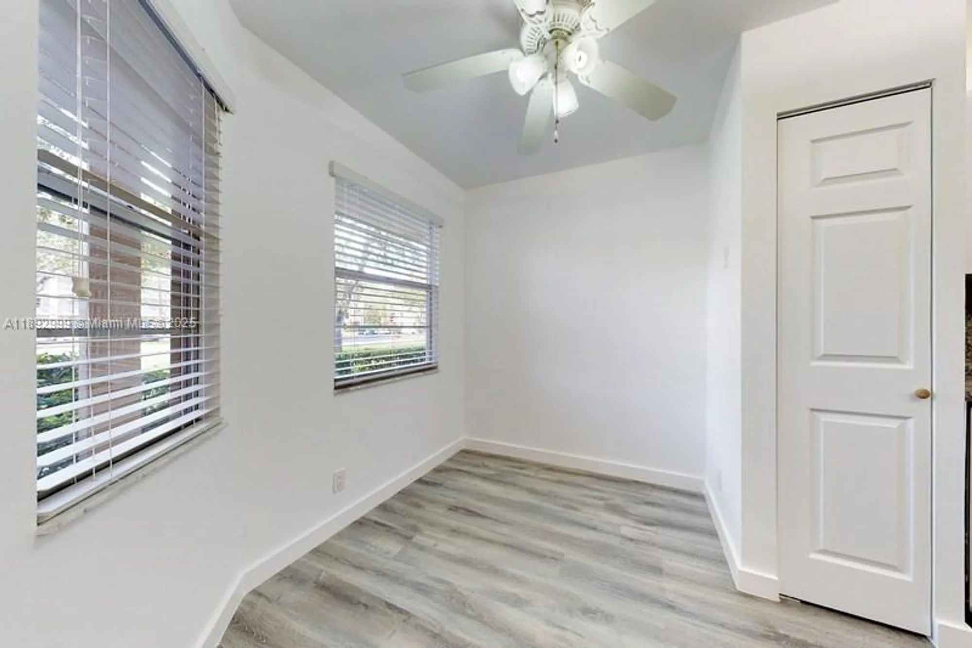 Property Slideshow image 4 of 44 | 1251 sw 125th ave 102t, Pembroke Pines, FL, 33027