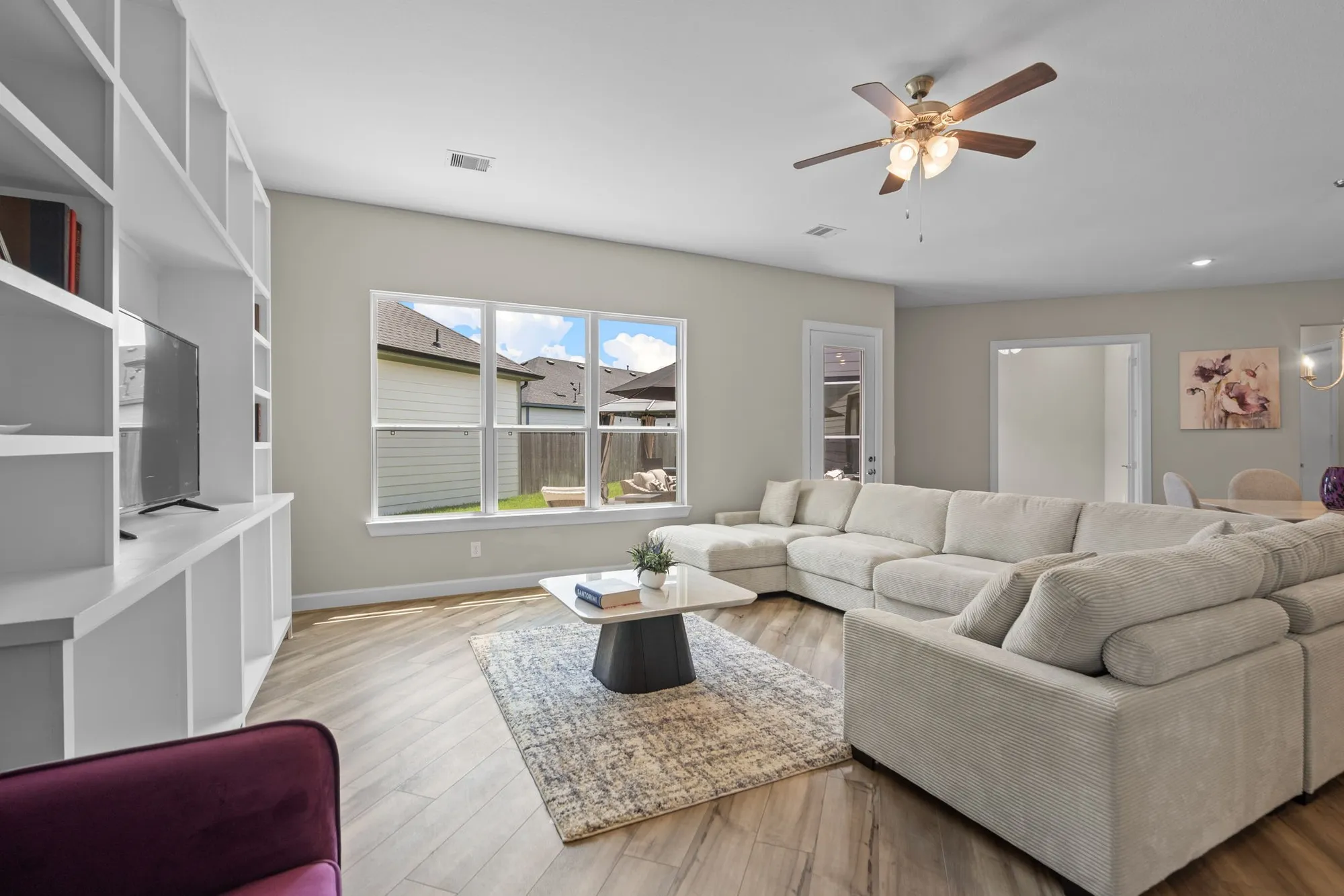 Property Slideshow image 4 of 22 | 1214 hidden oaks dr, Tomball, TX, 77375