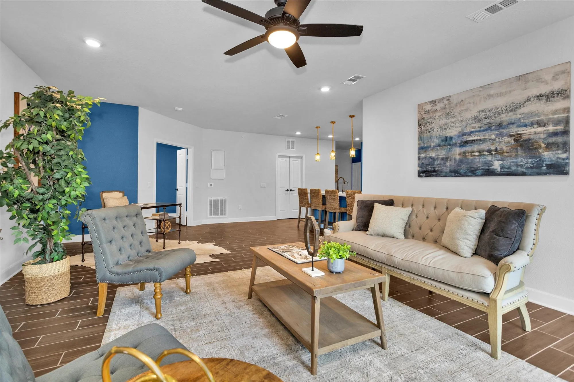 Property Slideshow image 15 of 37 | 6804 westview dr apt 2207, Houston, TX, 77055