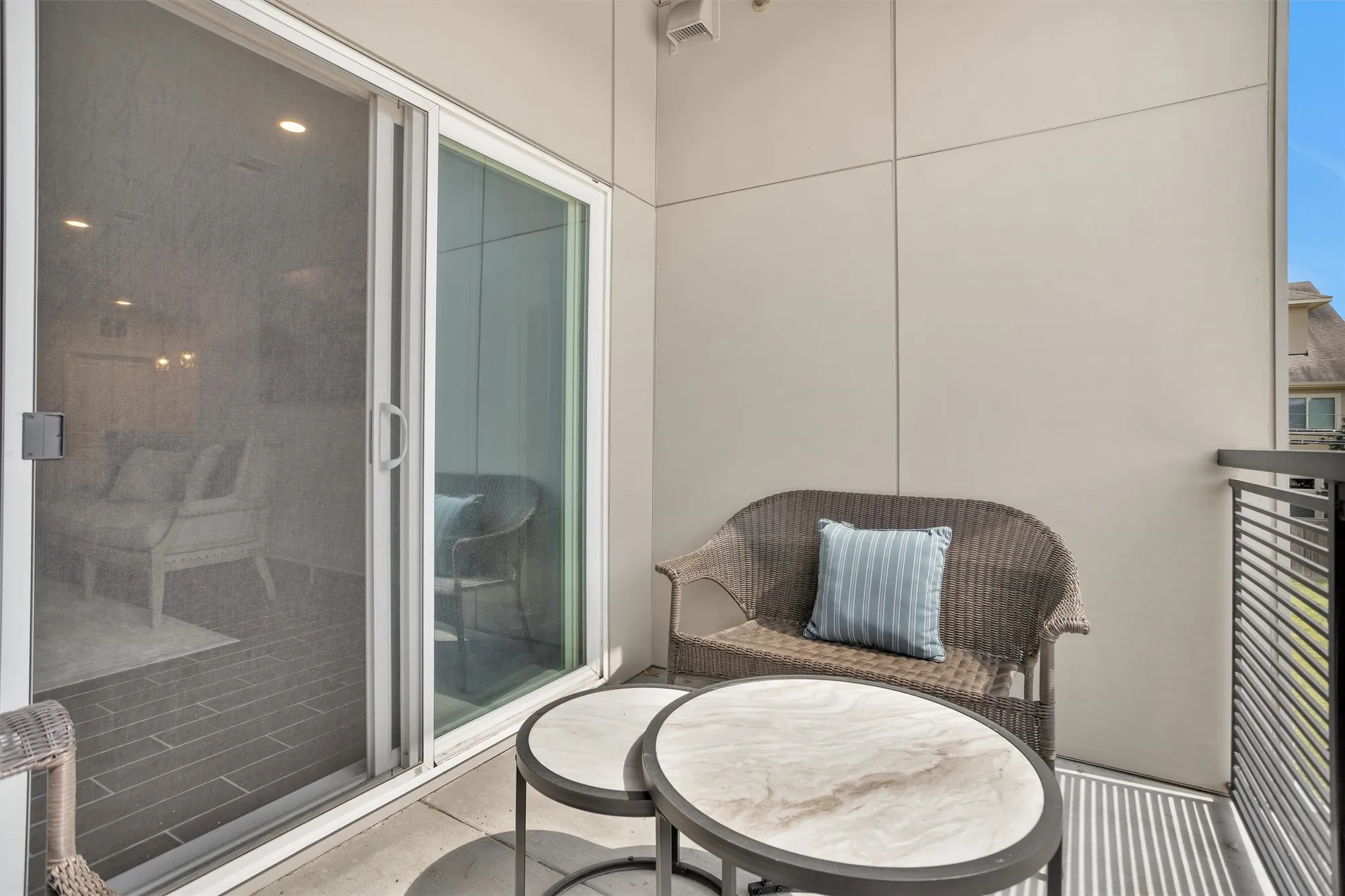 Property Slideshow image 36 of 37 | 6804 westview dr apt 2207, Houston, TX, 77055