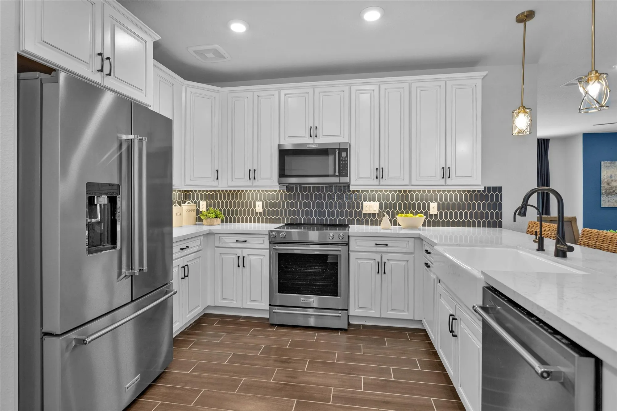 Property Slideshow image 5 of 37 | 6804 westview dr apt 2207, Houston, TX, 77055