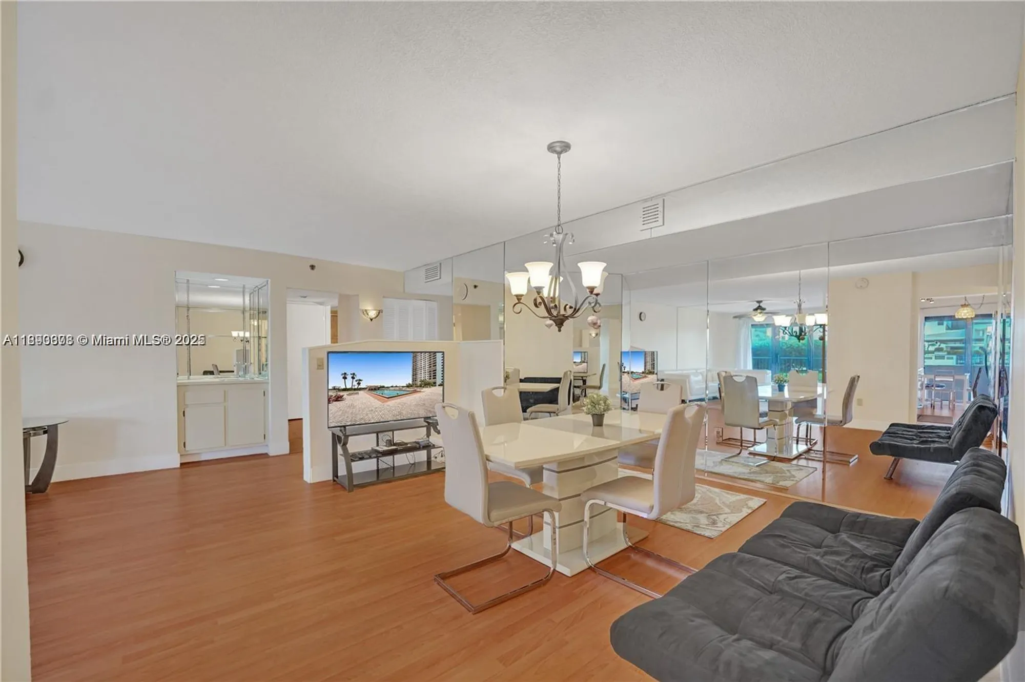 Property Slideshow image 7 of 41 | 1201 s ocean dr apt 405s, Hollywood, FL, 33019