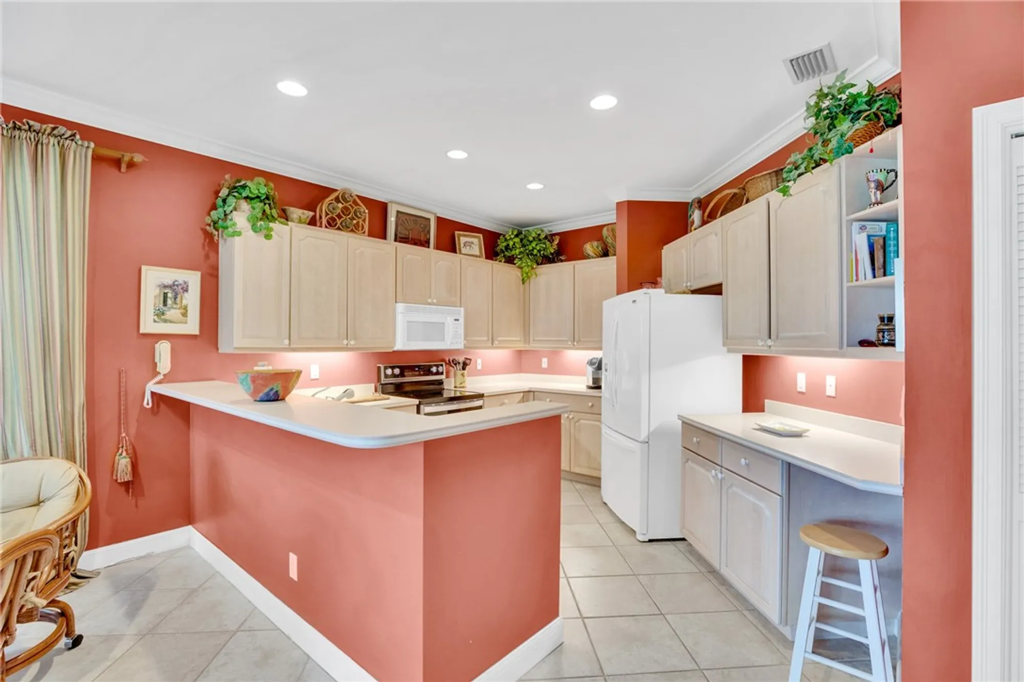 Property Slideshow image 14 of 36 | 5355 w harbor village dr, Vero Beach, FL, 32967