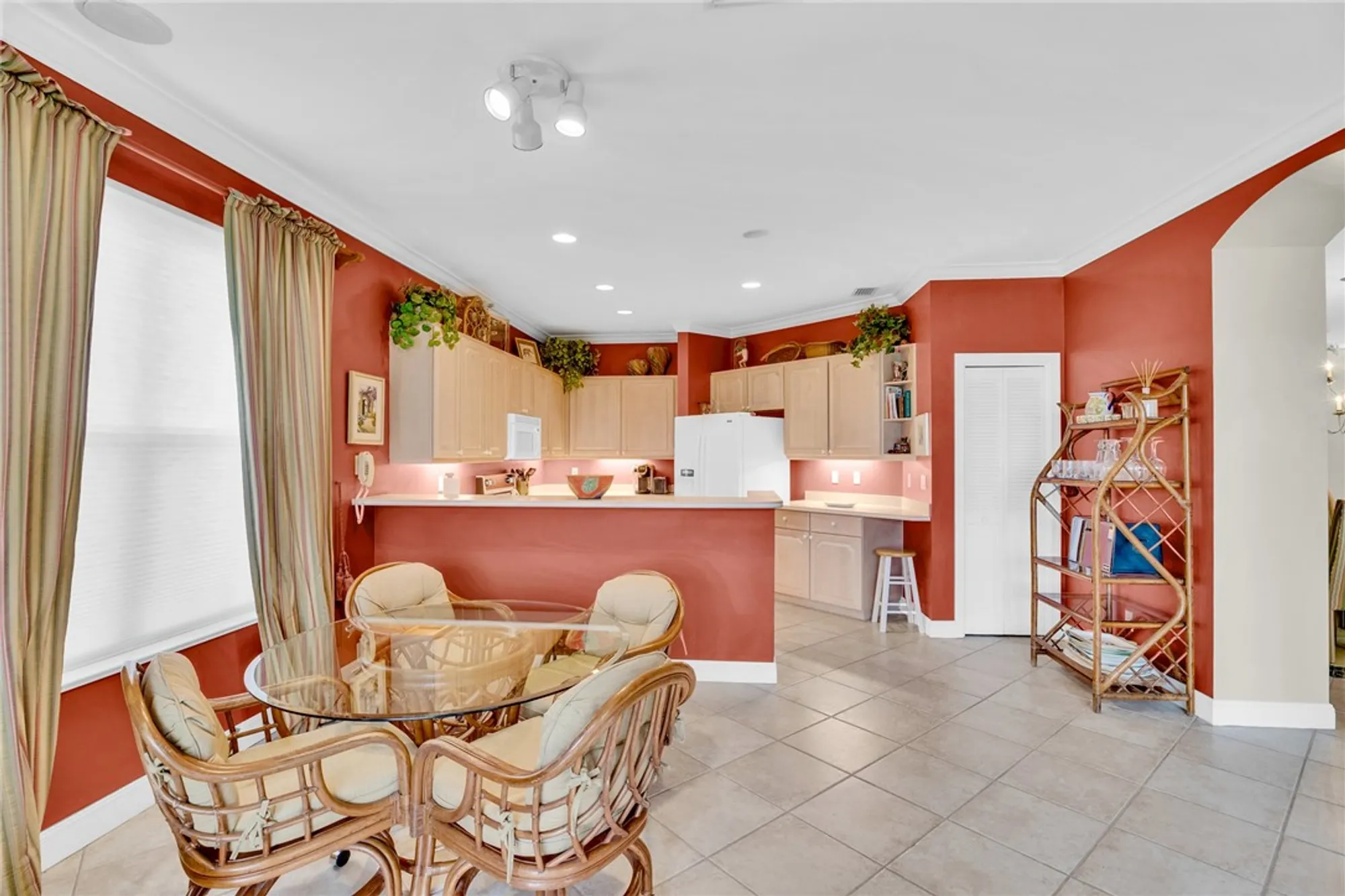 Property Slideshow image 15 of 36 | 5355 w harbor village dr, Vero Beach, FL, 32967