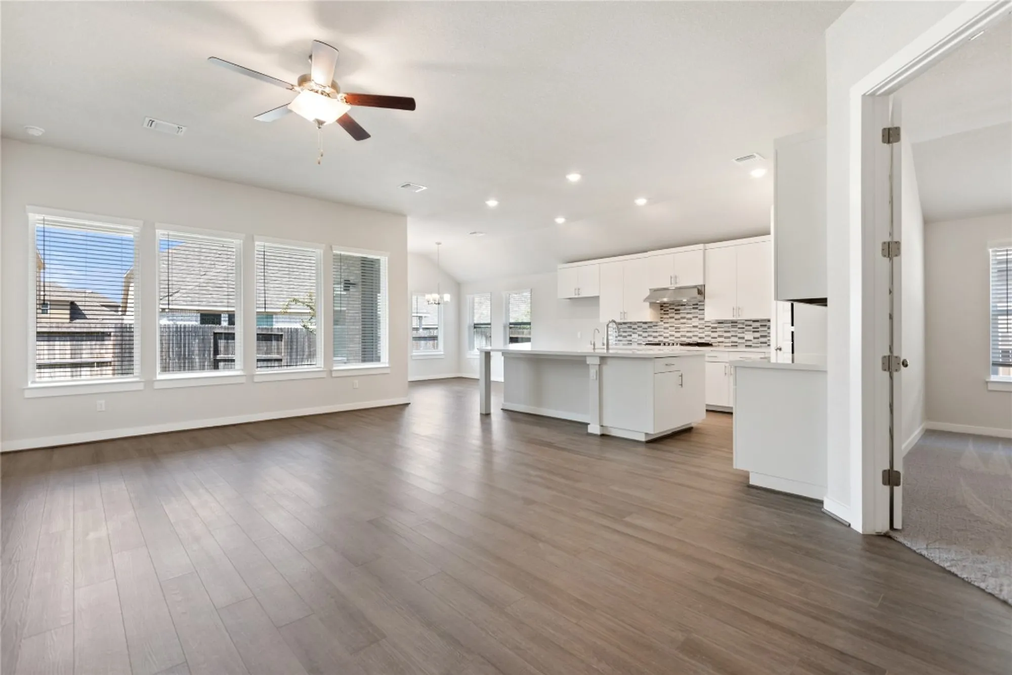 Property Slideshow image 15 of 32 | 2258 hoja ave, New Braunfels, TX, 78132