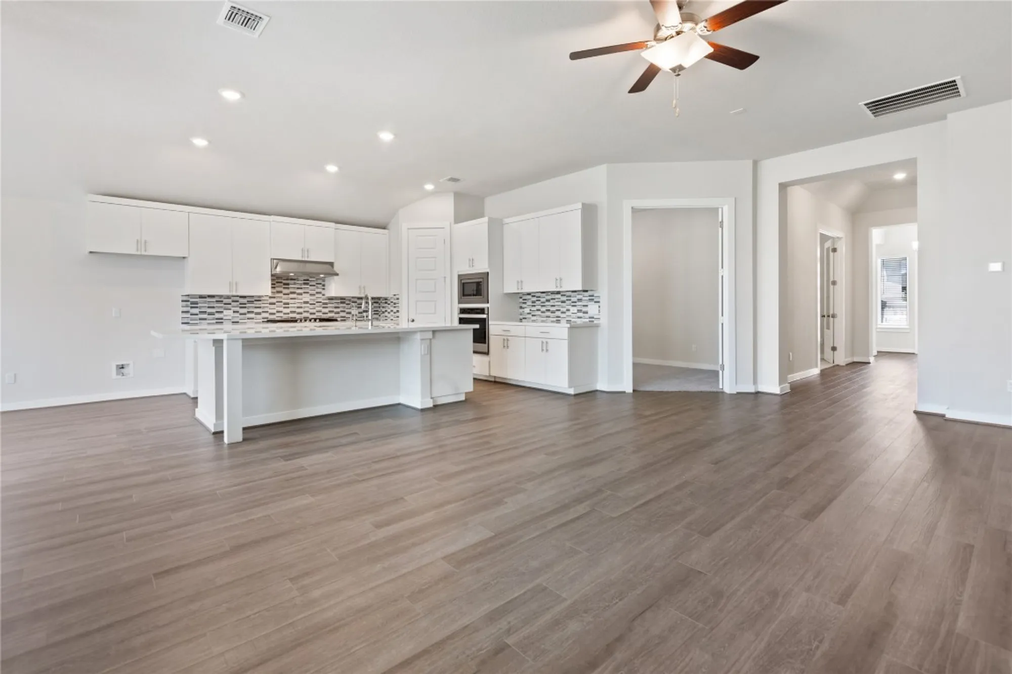 Property Slideshow image 16 of 32 | 2258 hoja ave, New Braunfels, TX, 78132