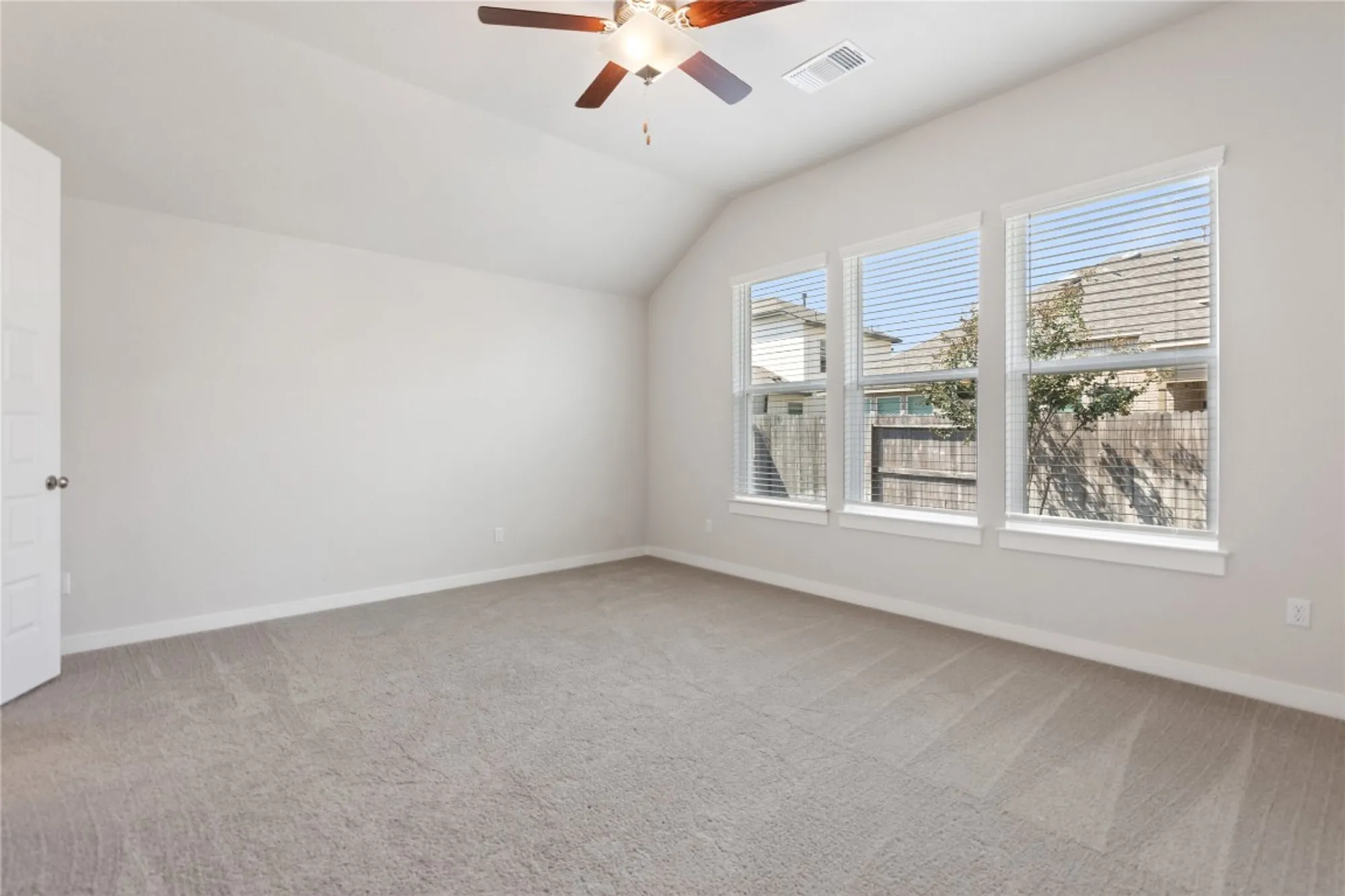 Property Slideshow image 22 of 32 | 2258 hoja ave, New Braunfels, TX, 78132