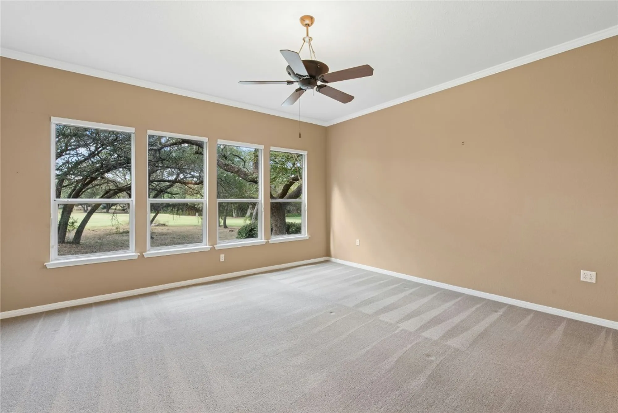 Property Slideshow image 15 of 40 | 115 golf view dr, Georgetown, TX, 78633