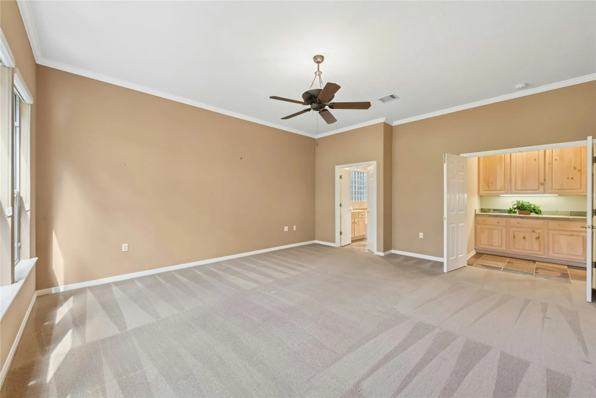 Property Slideshow image 17 of 40 | 115 golf view dr, Georgetown, TX, 78633