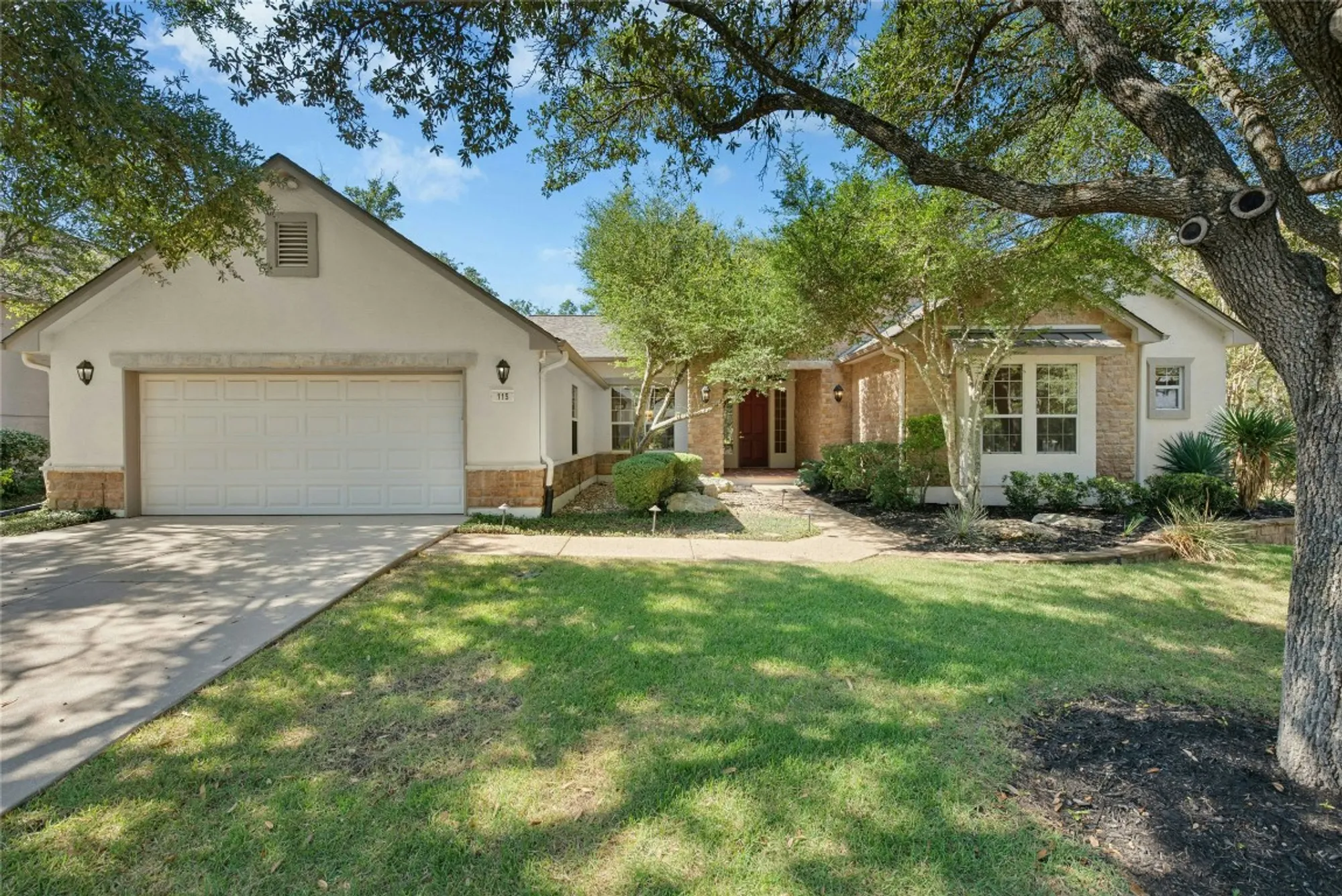 Property Slideshow image 1 of 40 | 115 golf view dr, Georgetown, TX, 78633