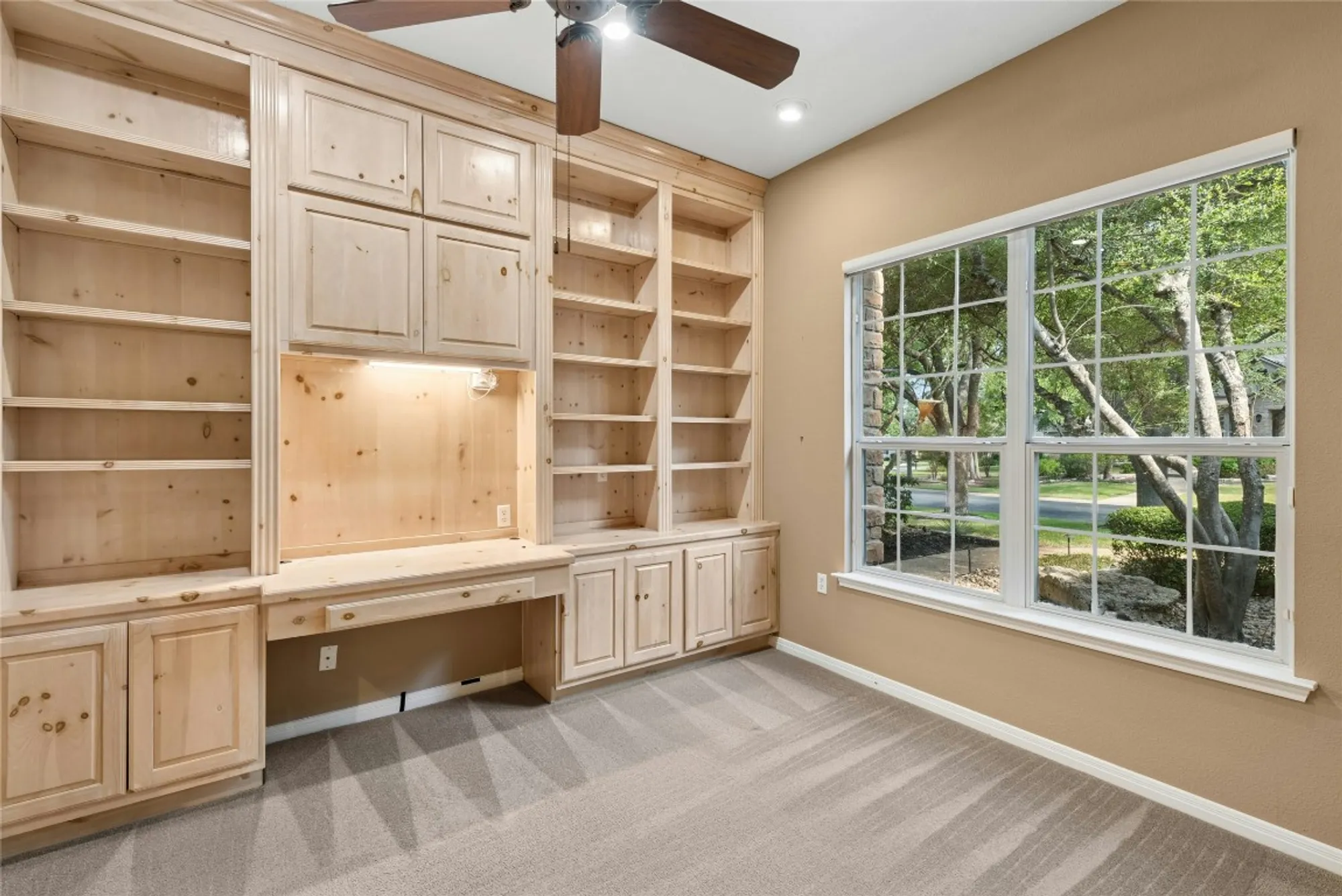 Property Slideshow image 26 of 40 | 115 golf view dr, Georgetown, TX, 78633