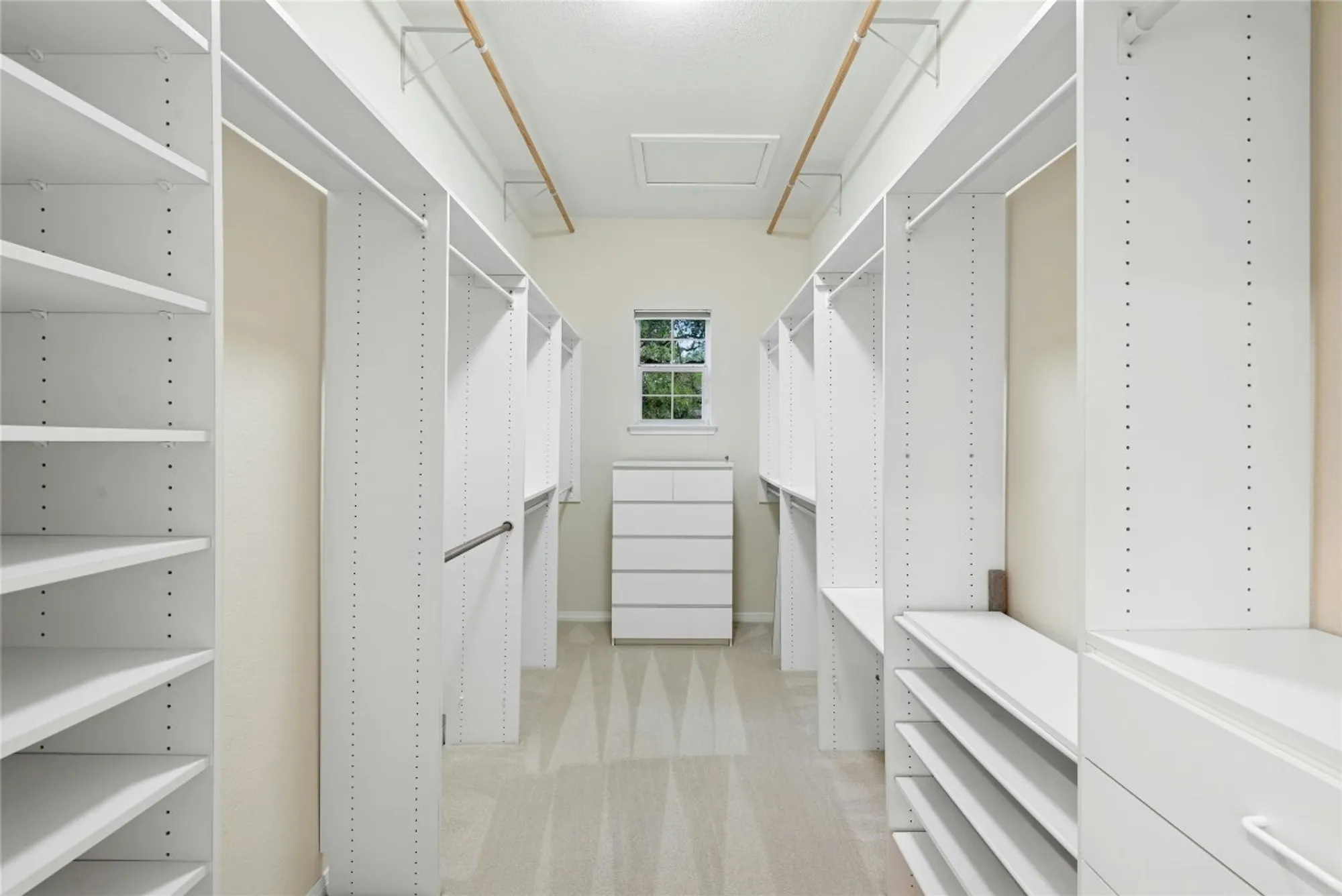 Property Slideshow image 21 of 40 | 115 golf view dr, Georgetown, TX, 78633