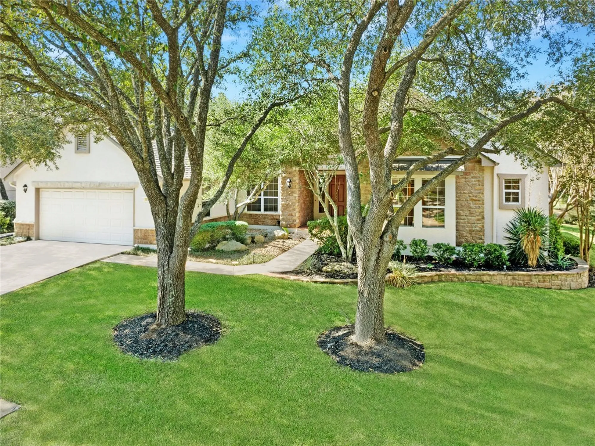 Property Slideshow image 35 of 40 | 115 golf view dr, Georgetown, TX, 78633