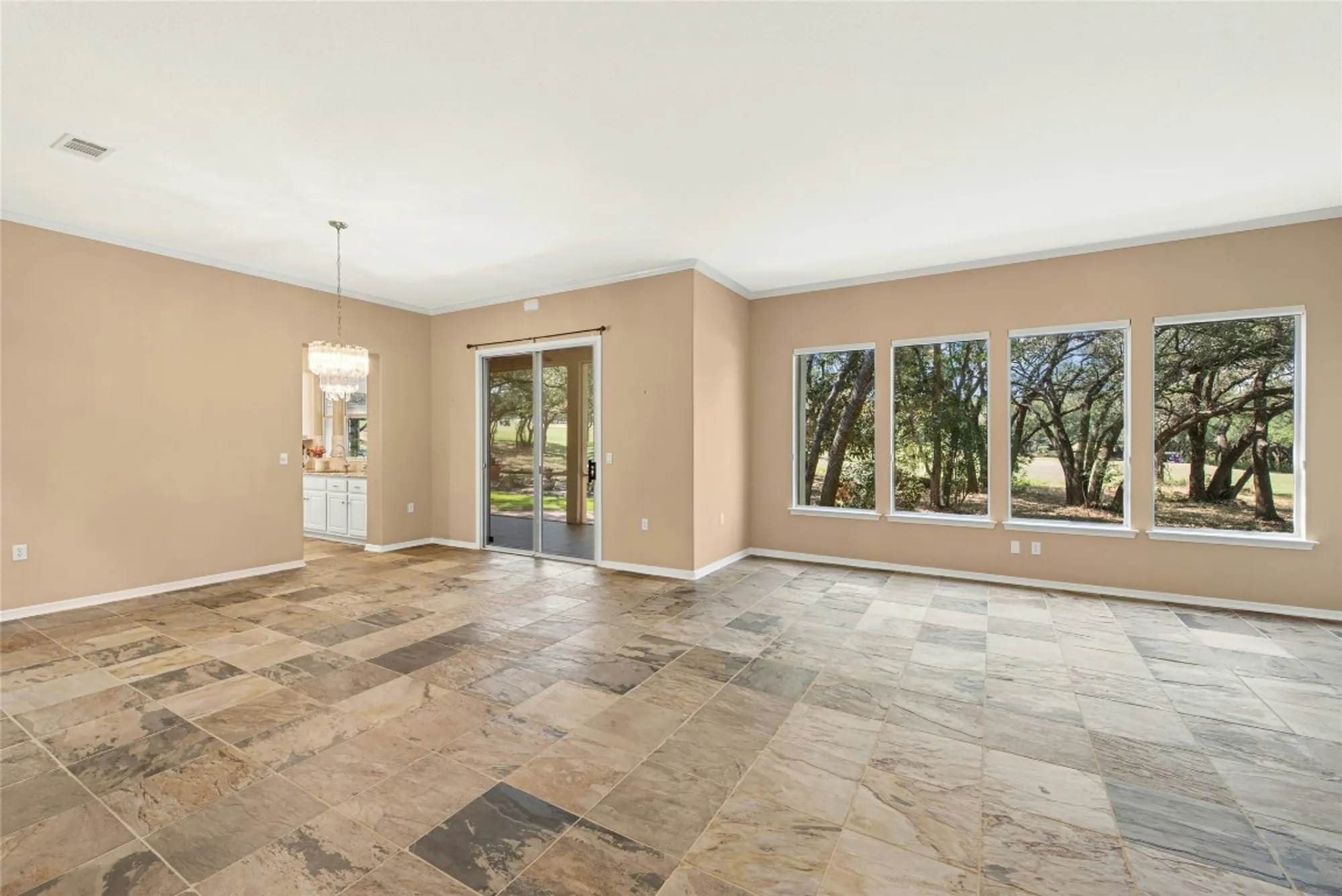 Property Slideshow image 4 of 40 | 115 golf view dr, Georgetown, TX, 78633