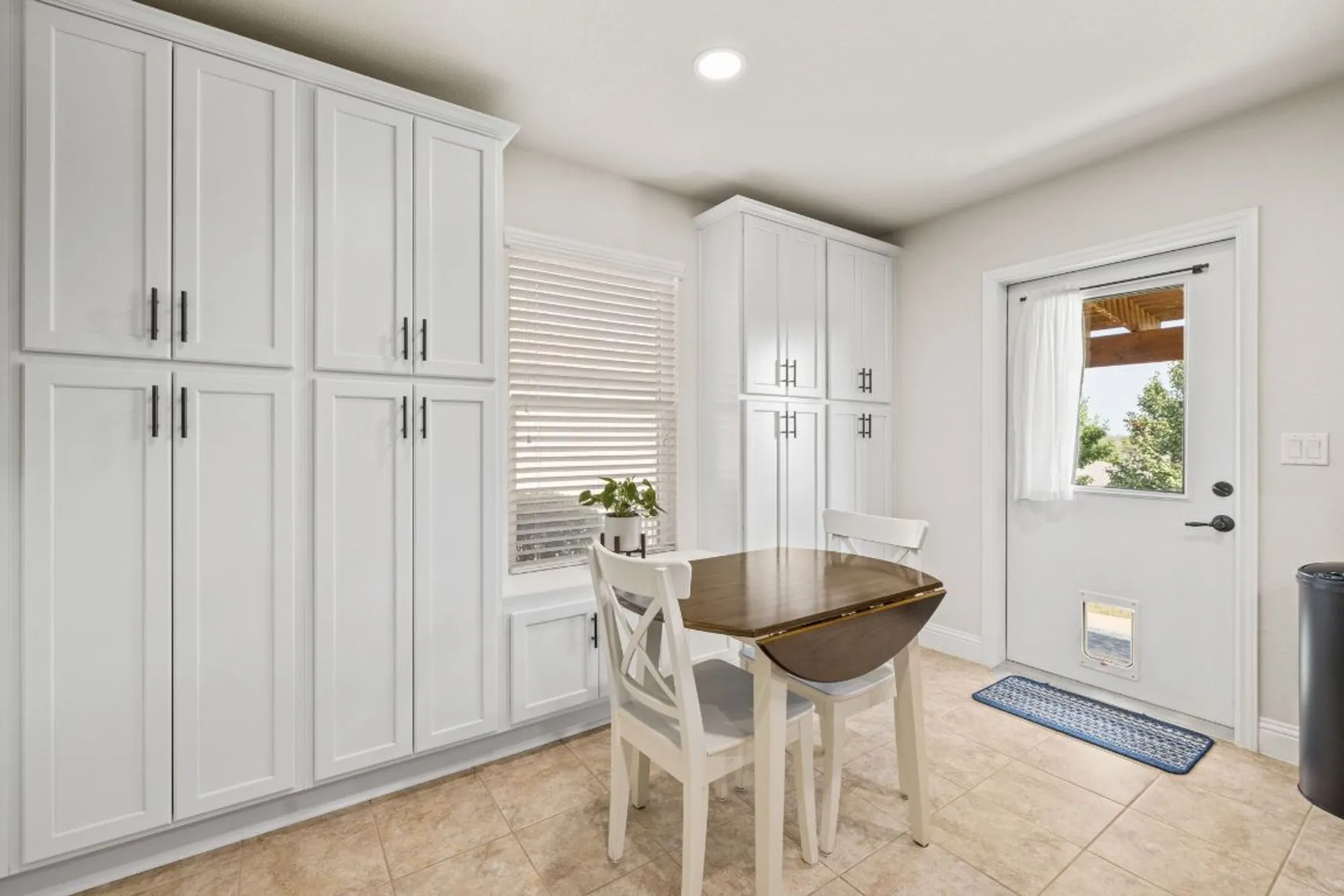 Property Slideshow image 15 of 25 | 118 alamosa creek ln, Georgetown, TX, 78633