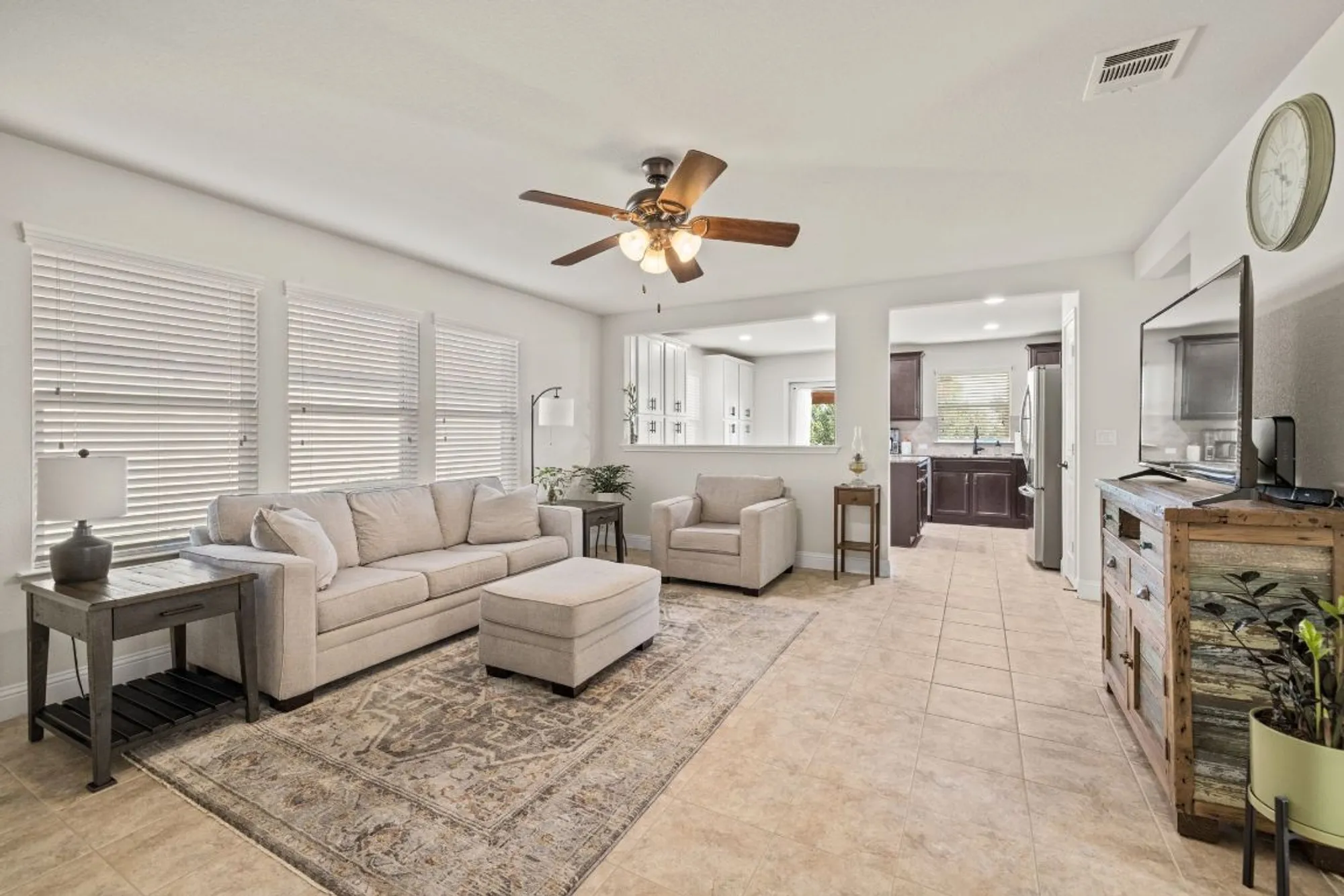 Property Slideshow image 6 of 25 | 118 alamosa creek ln, Georgetown, TX, 78633