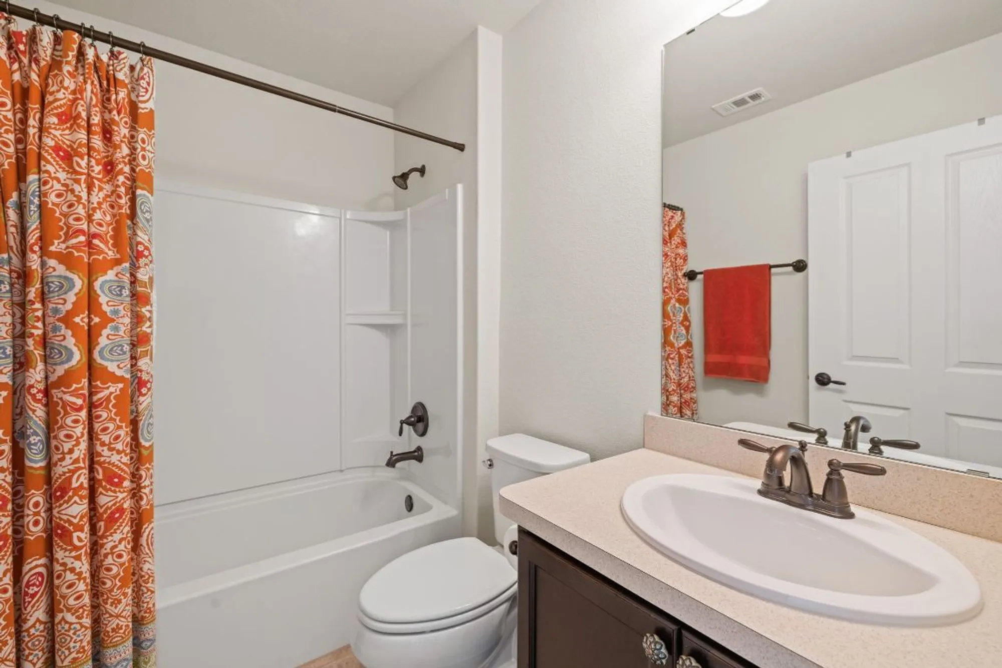 Property Slideshow image 9 of 25 | 118 alamosa creek ln, Georgetown, TX, 78633