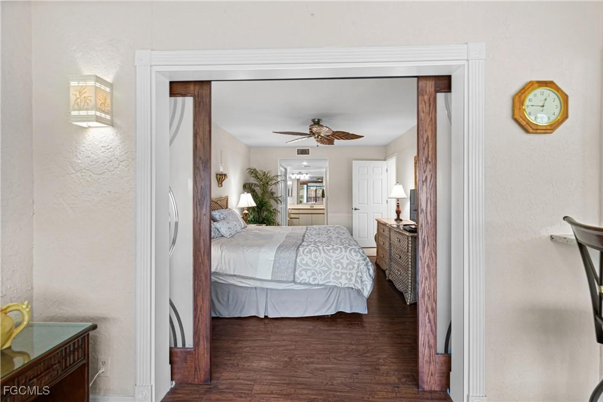 Property Slideshow image 13 of 50 | 5905 trailwinds dr 824, Fort Myers, FL, 33907