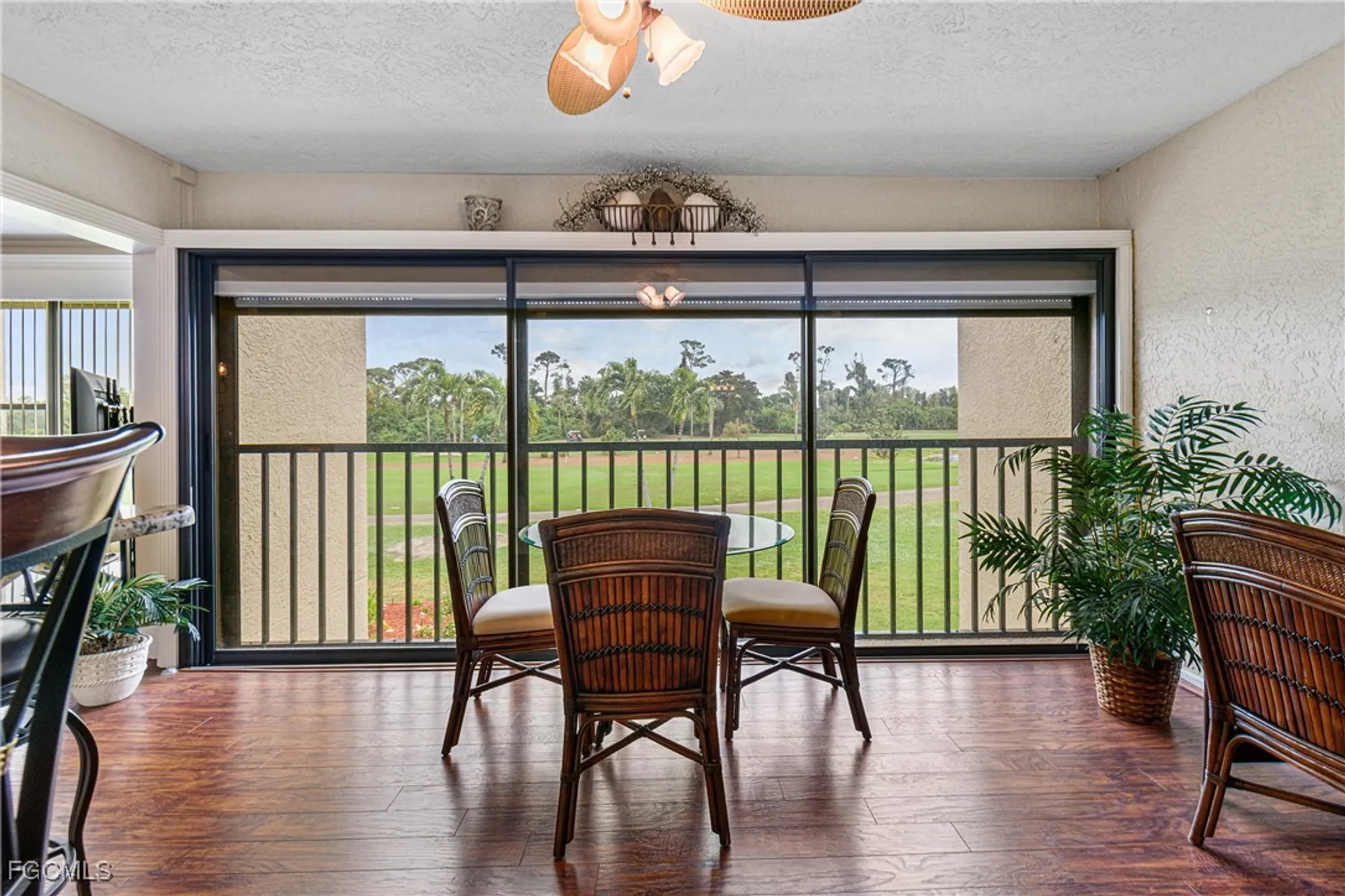 Property Slideshow image 20 of 50 | 5905 trailwinds dr 824, Fort Myers, FL, 33907