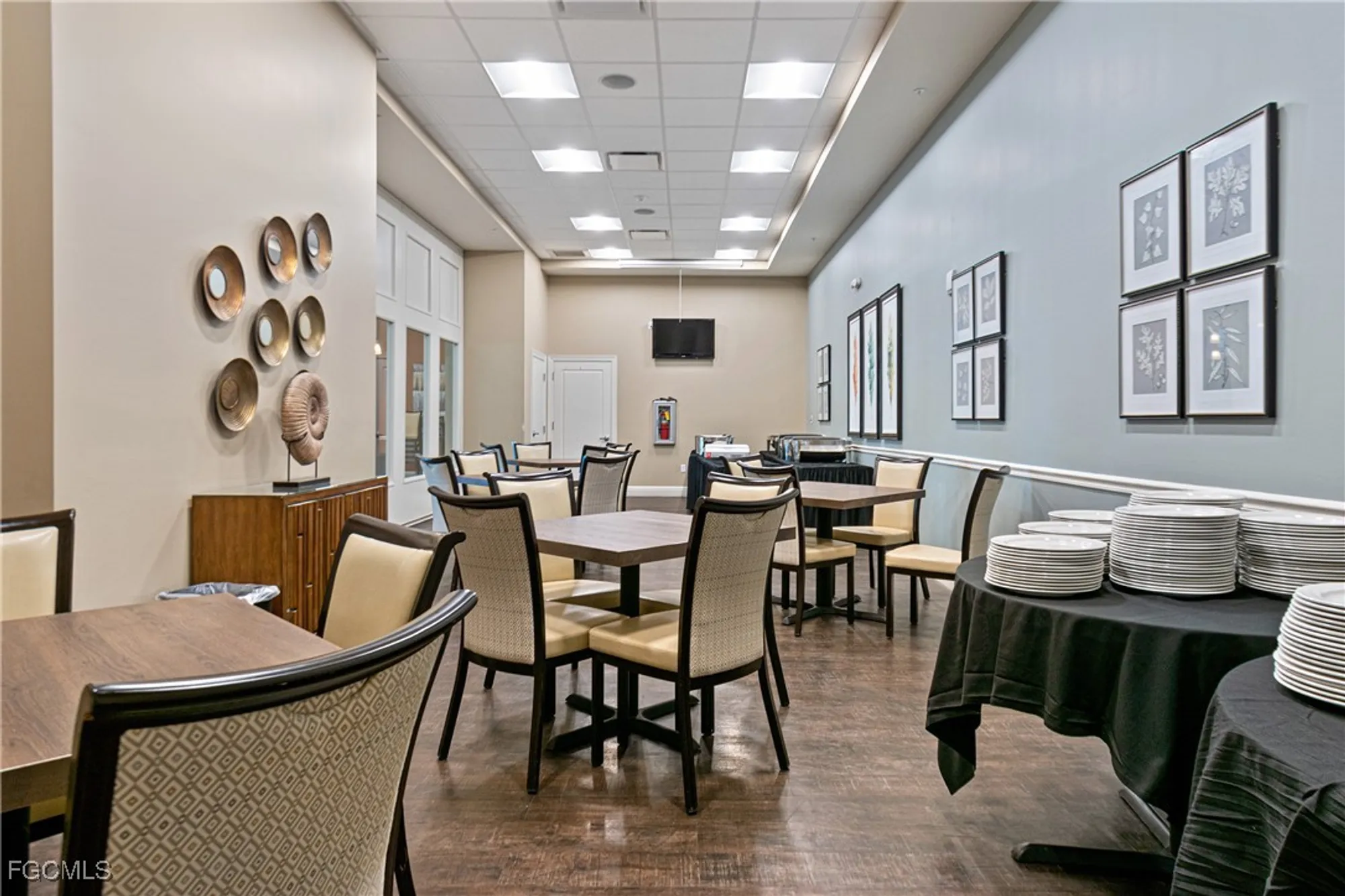 Property Slideshow image 45 of 50 | 5905 trailwinds dr 824, Fort Myers, FL, 33907