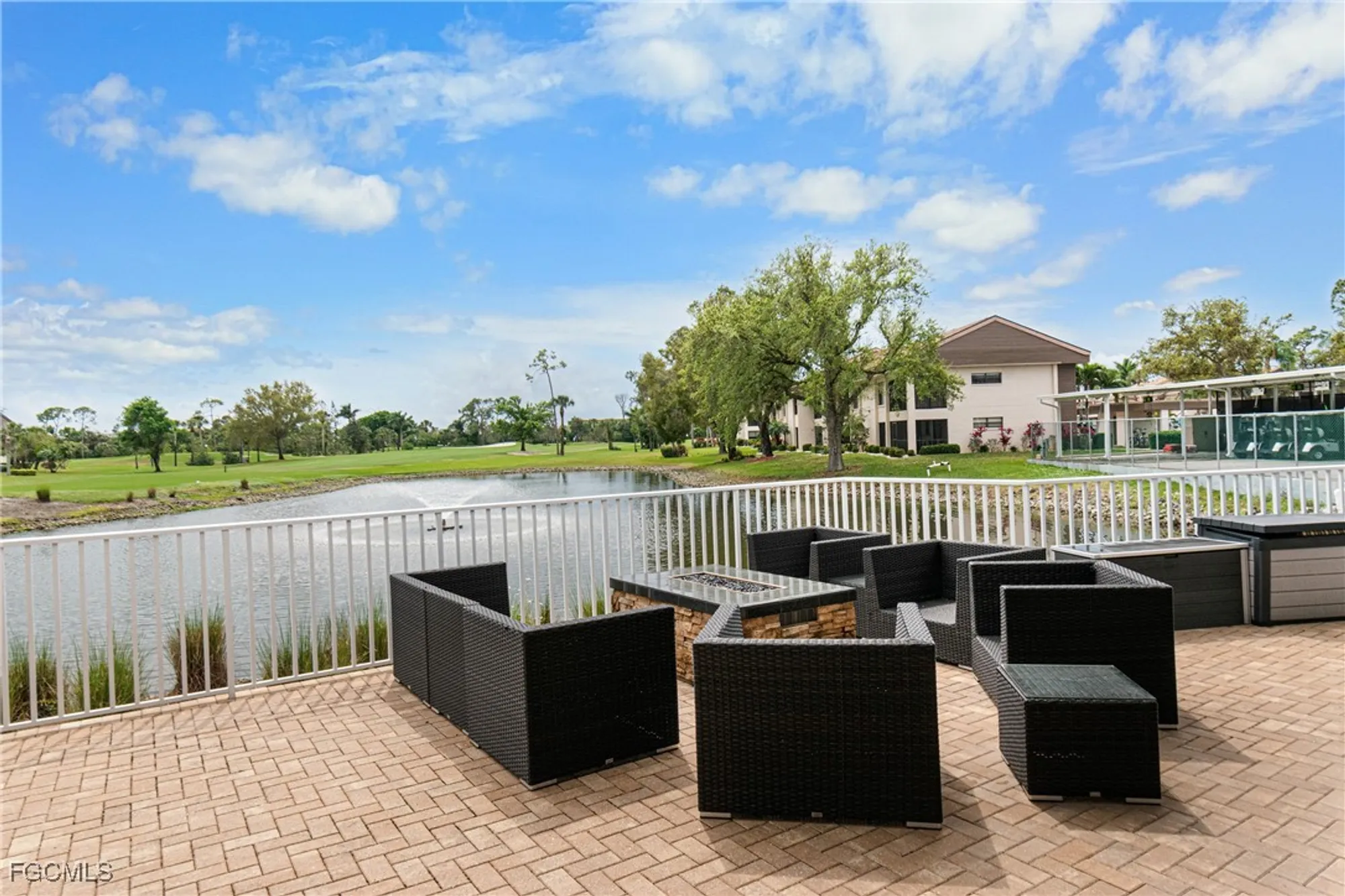 Property Slideshow image 41 of 50 | 5905 trailwinds dr 824, Fort Myers, FL, 33907