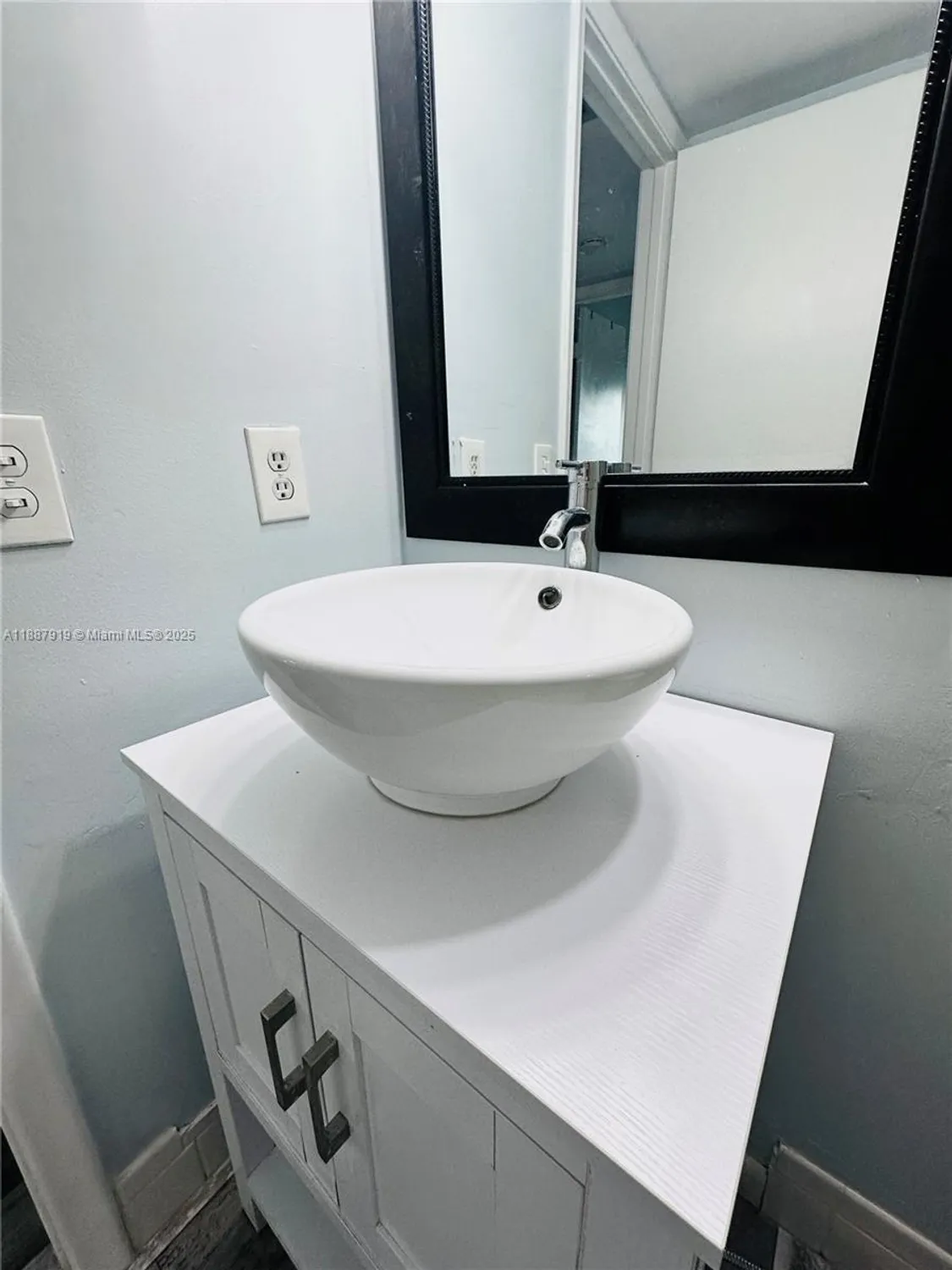 Property Slideshow image 16 of 28 | 850 sw 133rd ter b318, Pembroke Pines, FL, 33027