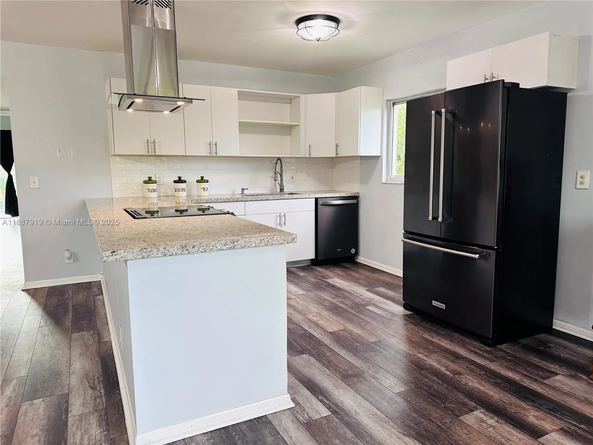 Property Slideshow image 5 of 28 | 850 sw 133rd ter b318, Pembroke Pines, FL, 33027