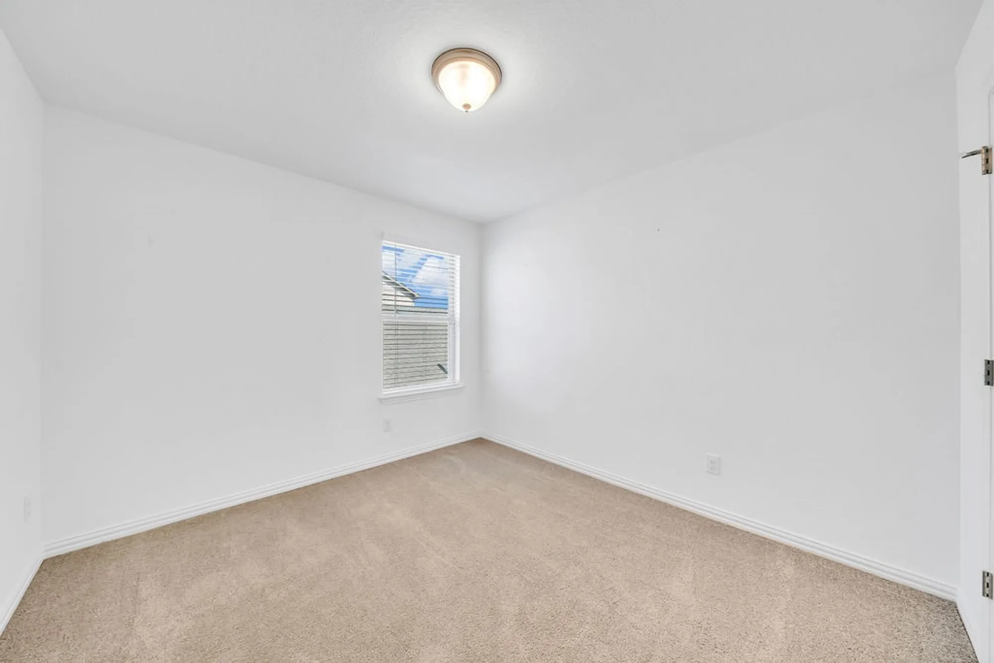 Property Slideshow image 13 of 26 | 2050 egret ave, New Braunfels, TX, 78132